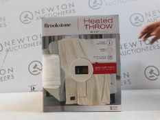 1 BOXED BROOKSTONE HEATED THROW 127 X 152 CM RRP Â£44.99