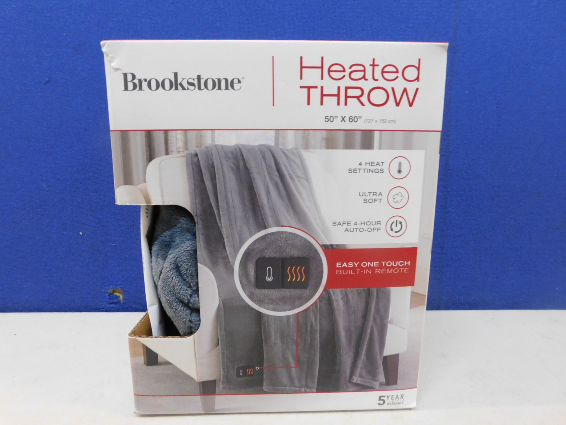 1 BOXED BROOKSTONE HEATED THROW 127 X 152 CM RRP Â£44.99