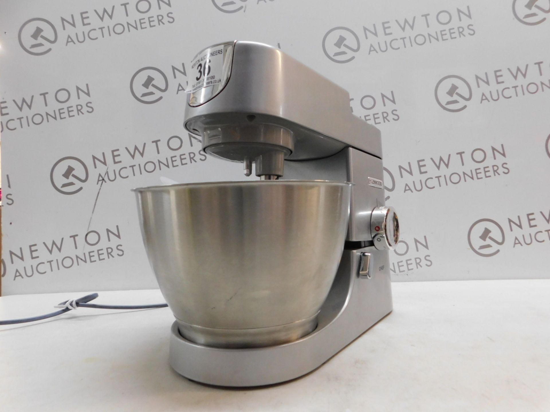 1 KENWOOD 1000W CHEF KITCHEN MACHINE KVC30 RRP Â£349