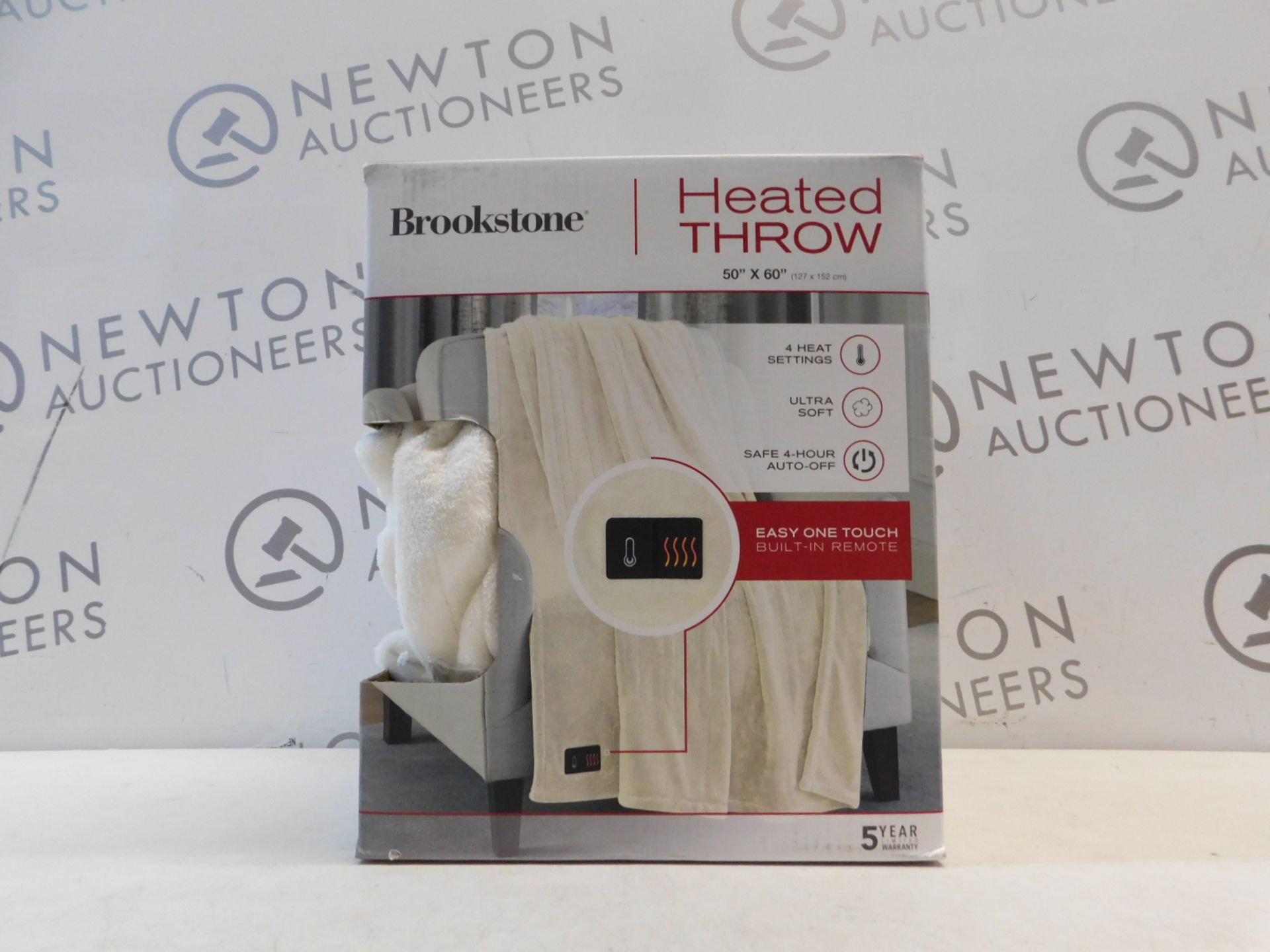 1 BOXED BROOKSTONE HEATED THROW 127 X 152 CM RRP Â£44.99