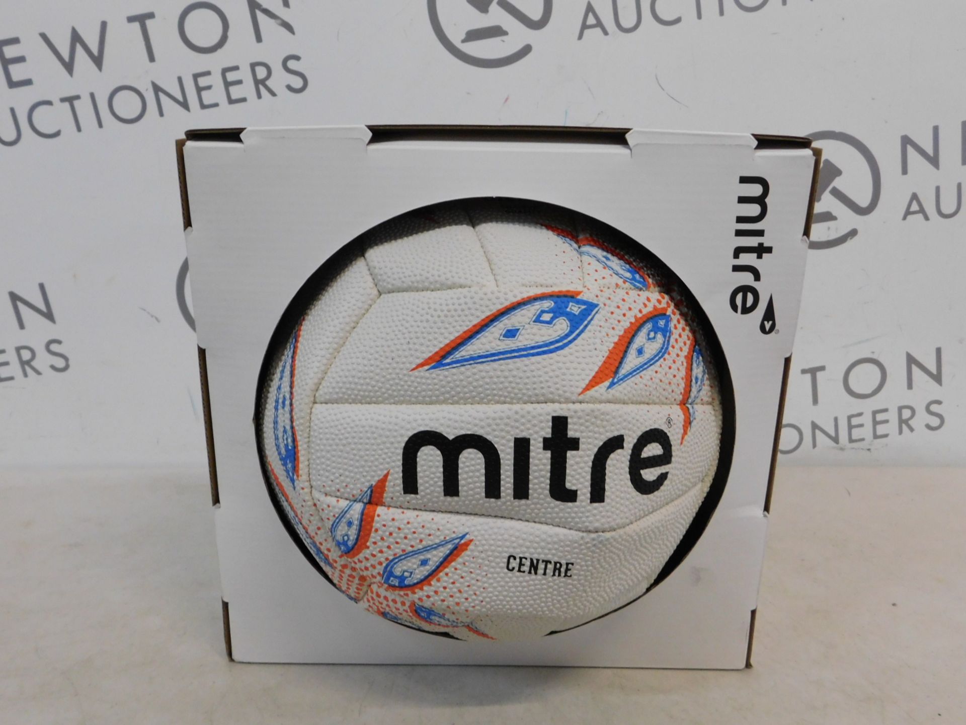 1 BOXED MITRE CENTRE TRAINING NETBALL SIZE 5 RRP Â£24.99