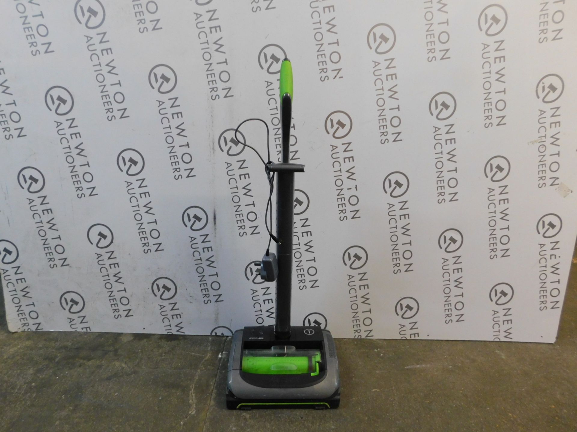 1 GTECH AIR RAM AR29 CORDLESS VACUUM CLEANER RRP Â£249 (NO CHARGER)