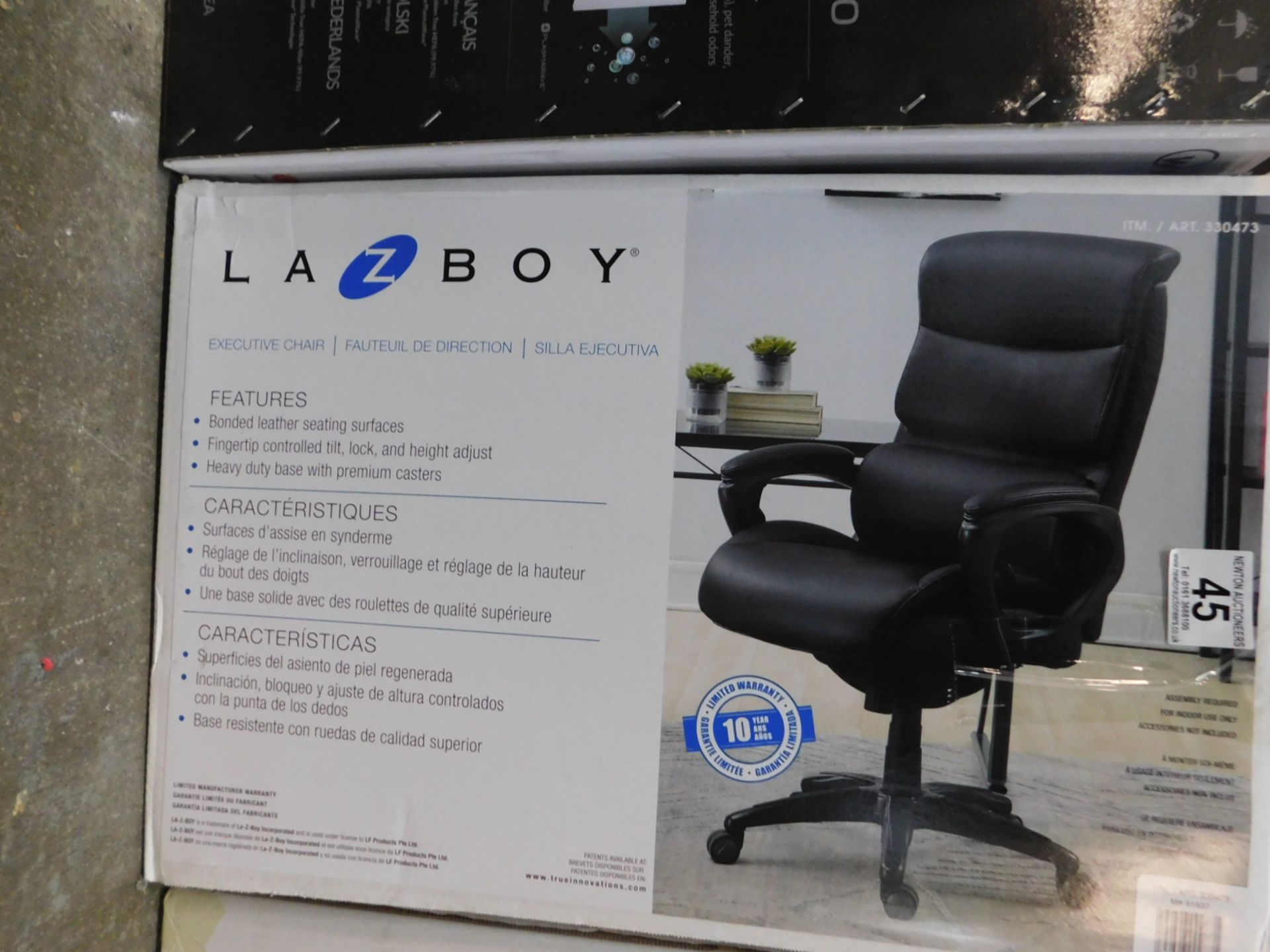 1 BOXED LA-Z-BOY AIR EXECUTIVE BLACK BONDED LEATHER OFFICE CHAIR RRP Â£299 (1 LEG CRACKED)