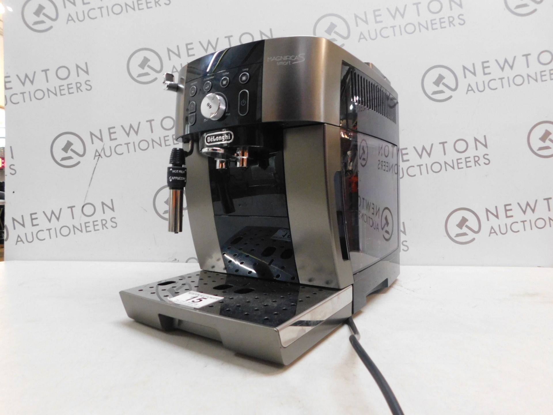 1 DELONGHI MAGNIFICA ECAM250.33.TB SMART BEAN TO CUP COFFEE MACHINE RRP Â£449