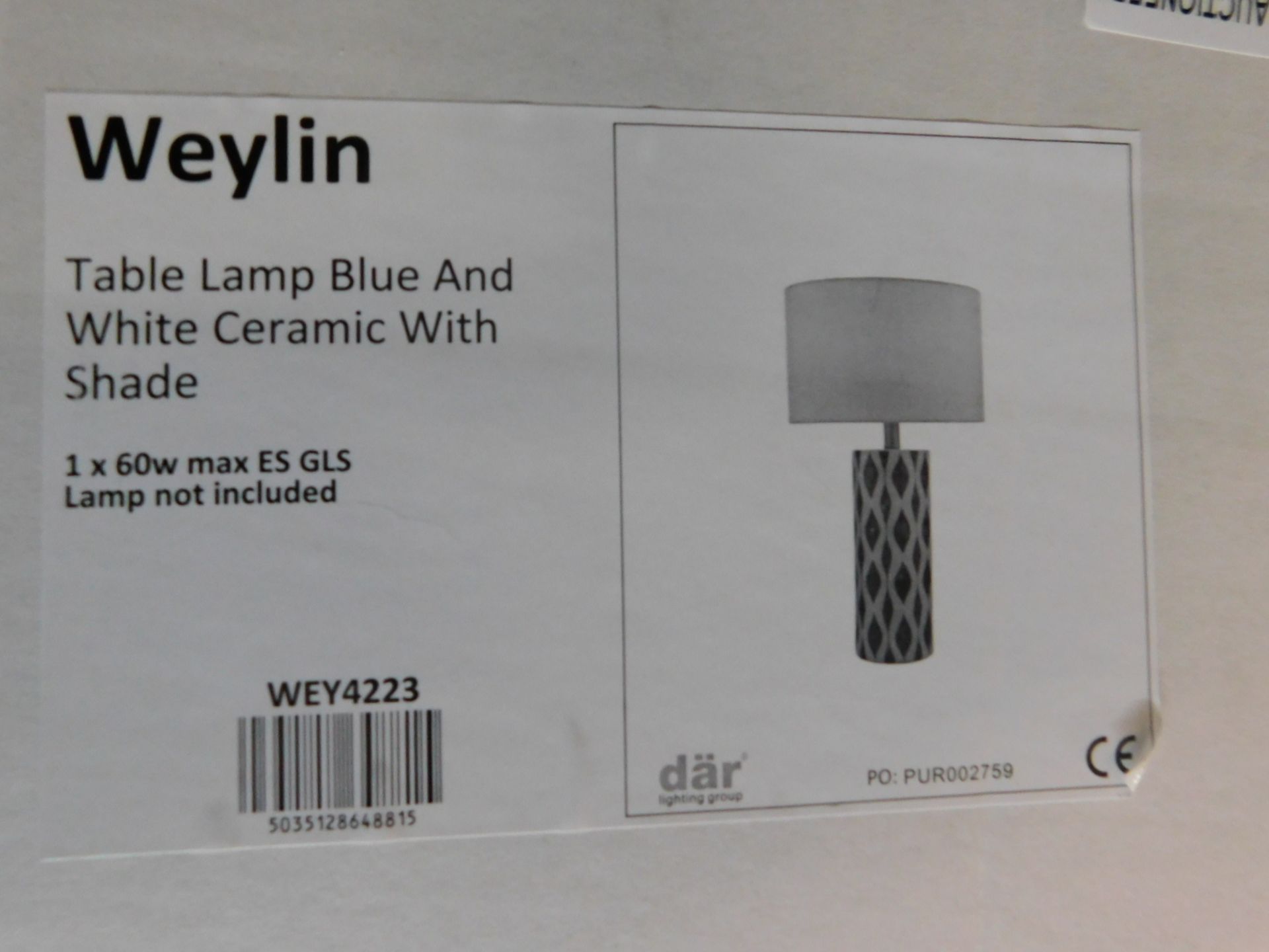 1 BOXED WEYLIN CERAMIC TABLE LAMP [H 56 X W 32CM] RRP Â£69