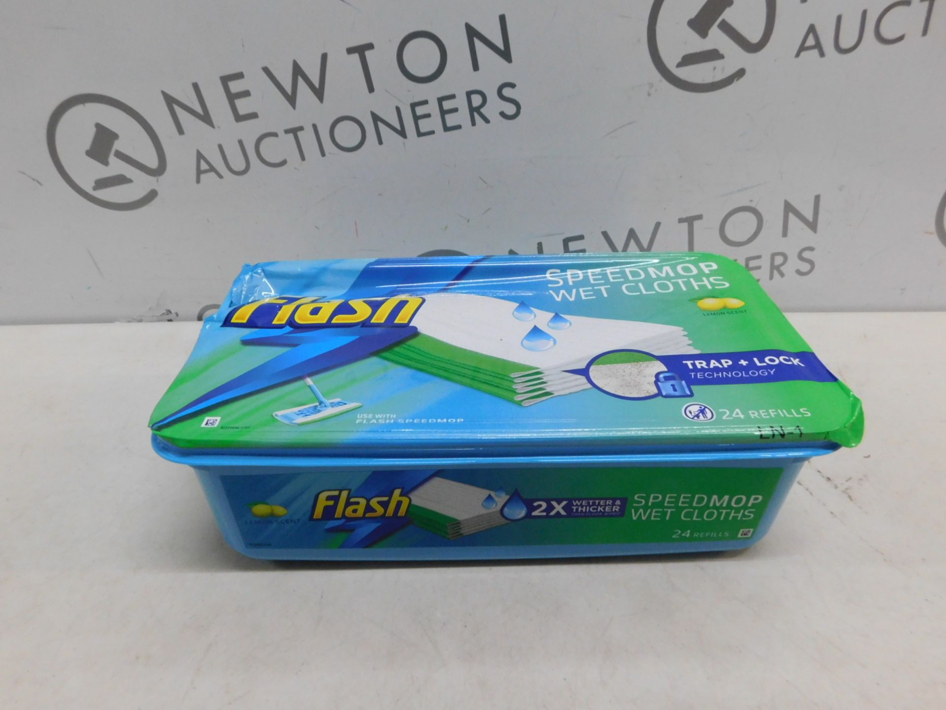 1 PACK OF FLASH SPEEDMOP WET CLOTHS RRP Â£12.99