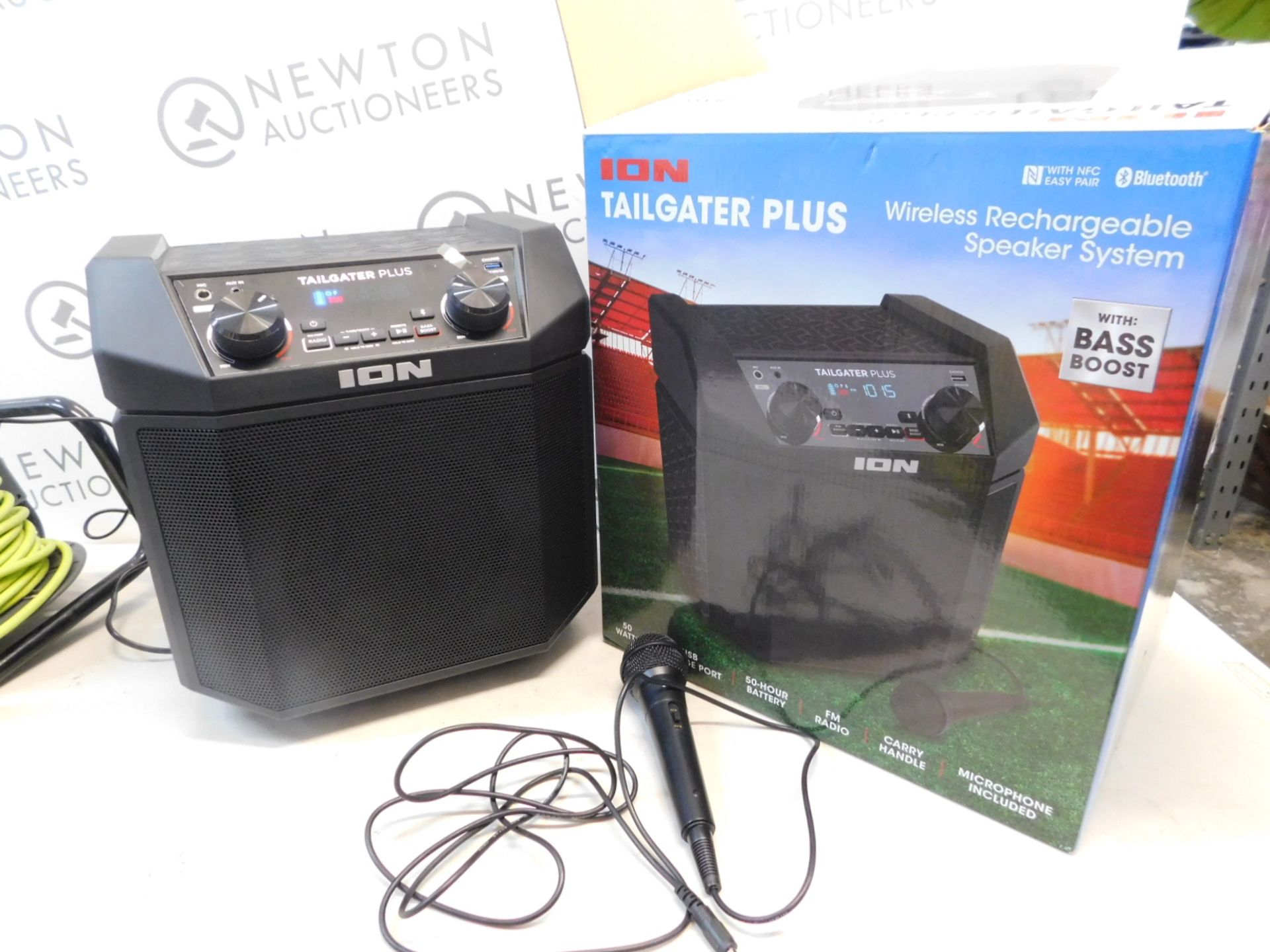 1 BOXED ION TAILGATER PLUS WIRELESS RECHARGEABLE PORTABLE SPEAKER SYSTEM RRP Â£129 - Image 3 of 4