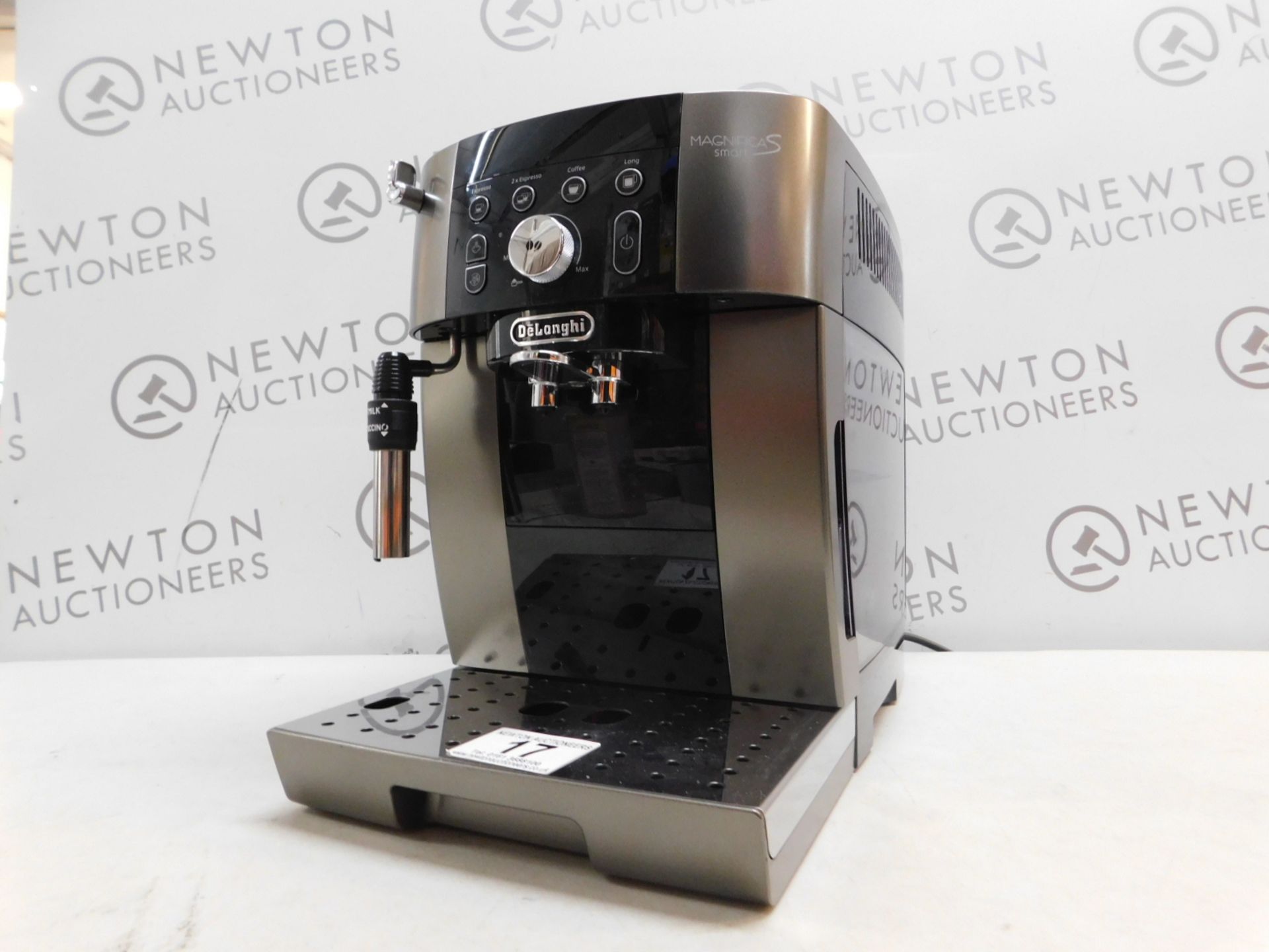 1 DELONGHI MAGNIFICA ECAM250.33.TB SMART BEAN TO CUP COFFEE MACHINE RRP Â£449