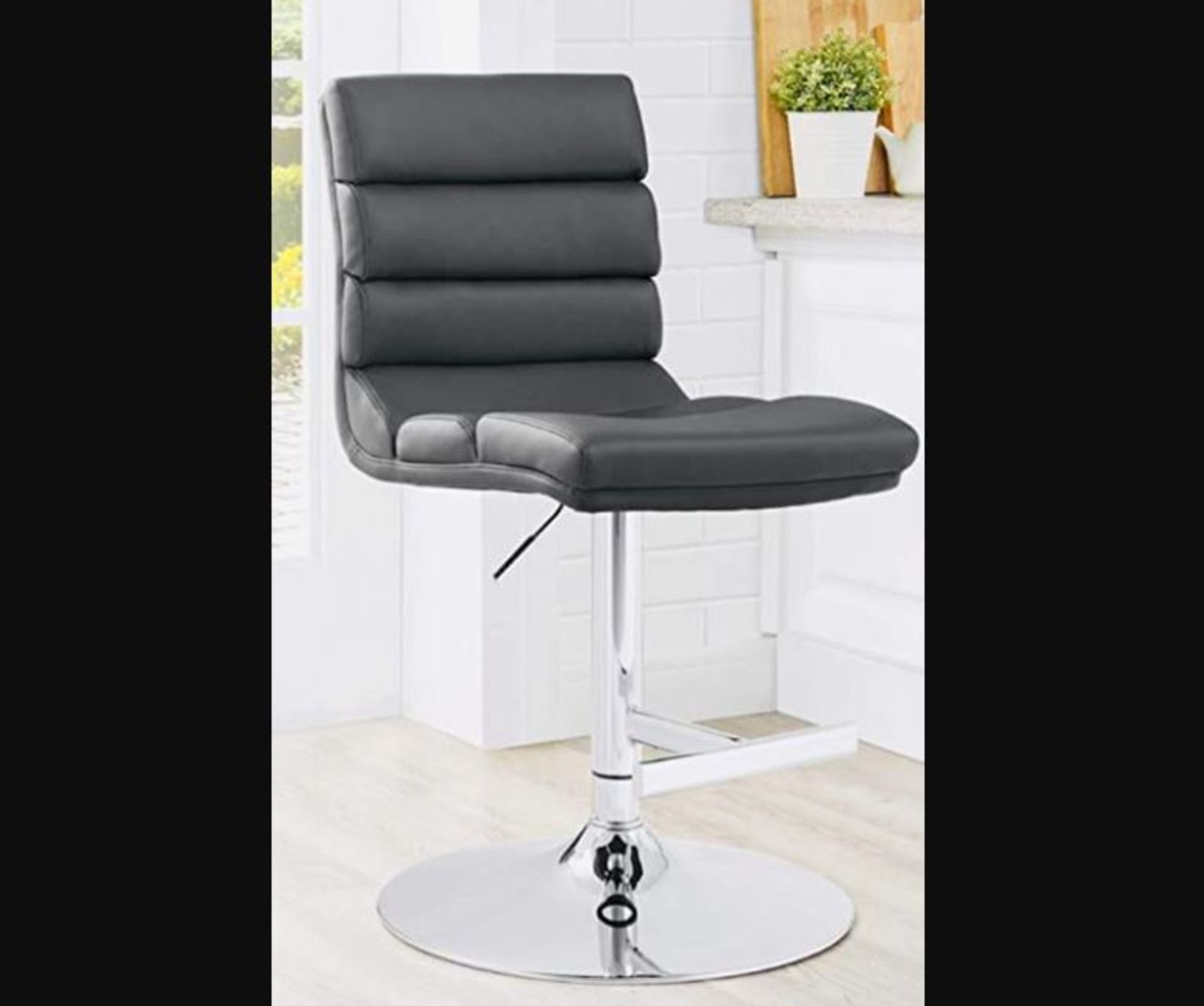 1 BAYSIDE FURNISHINGS FAUX LEATHER GAS LIFT BAR STOOL RRP Â£119.99