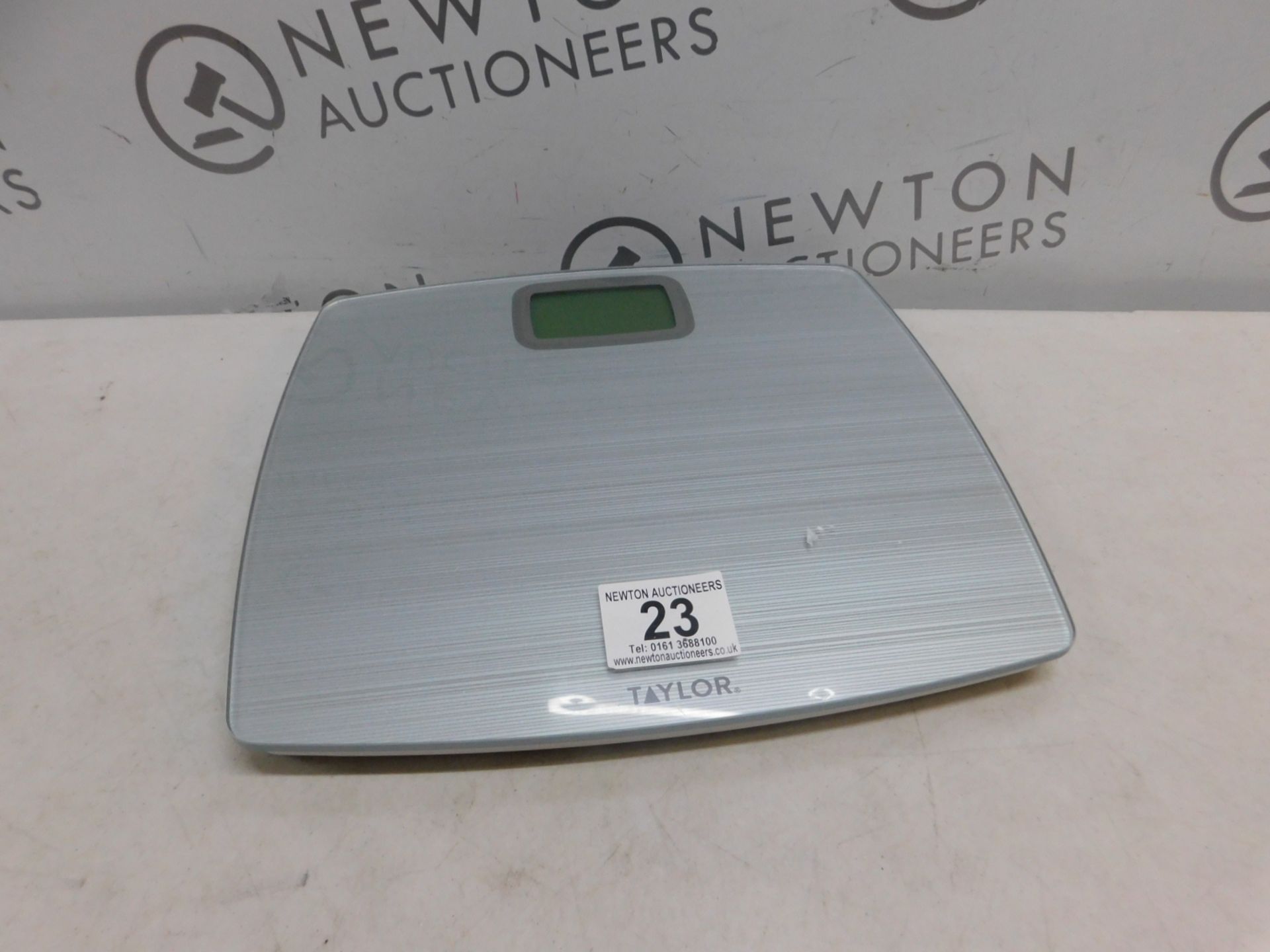 1 TAYLOR DIGITAL BATHROOM GLASS SCALE RRP Â£29.99