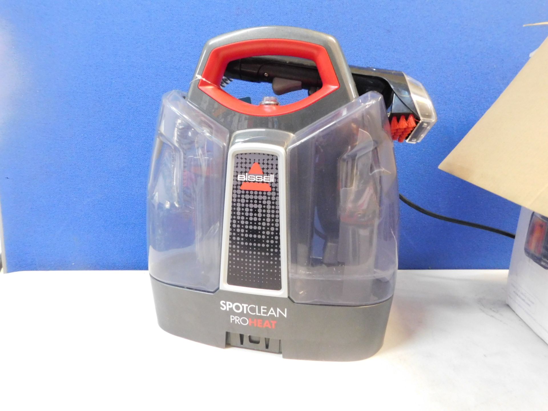 1 BOXED BISSELL SPOTCLEAN PROHEAT PORTABLE SPOT AND STAIN CARPET CLEANER RRP Â£199 (POWERS ON) - Image 4 of 4