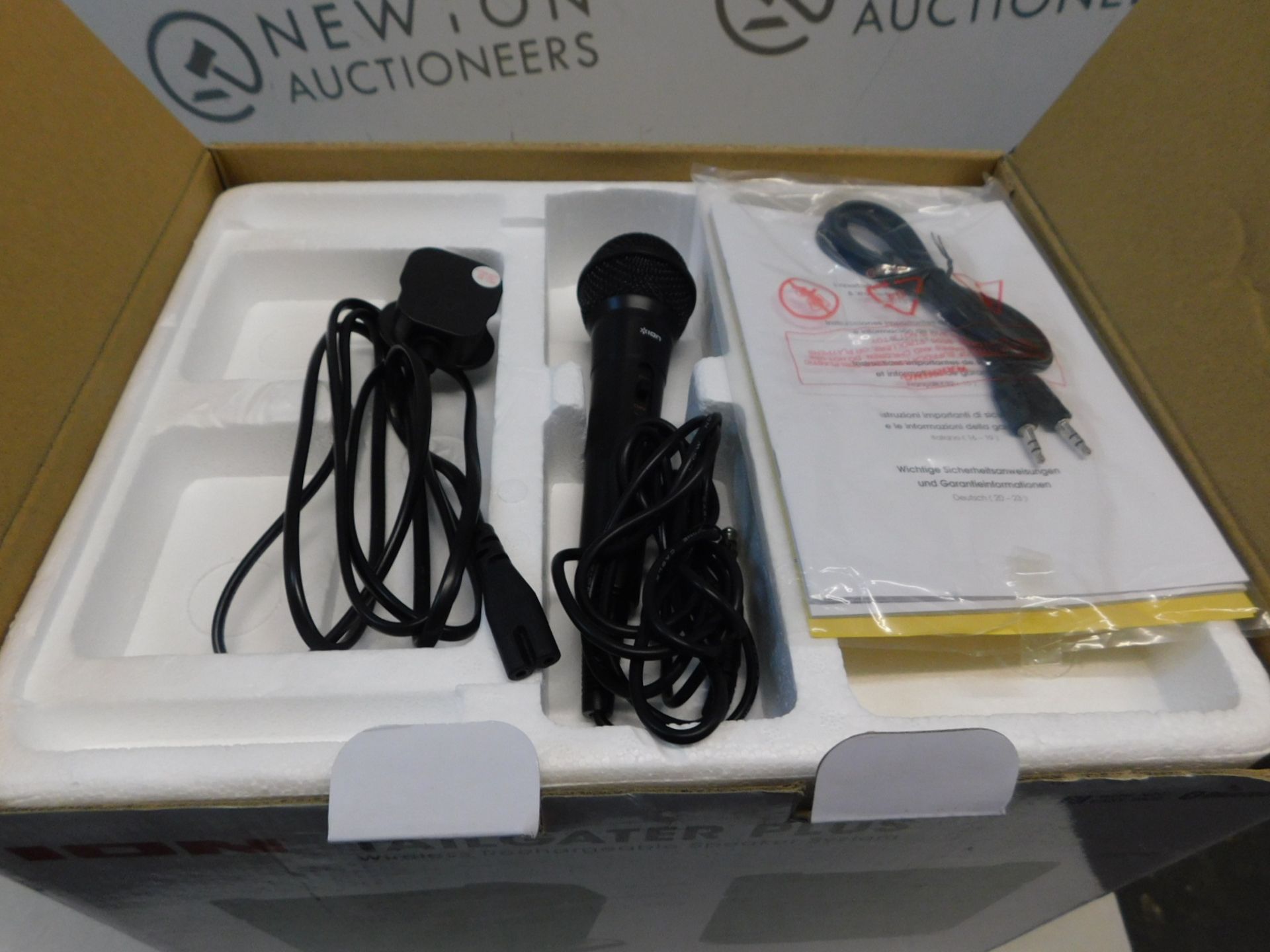 1 BOXED ION TAILGATER PLUS WIRELESS RECHARGEABLE PORTABLE SPEAKER SYSTEM RRP Â£129 - Image 2 of 4