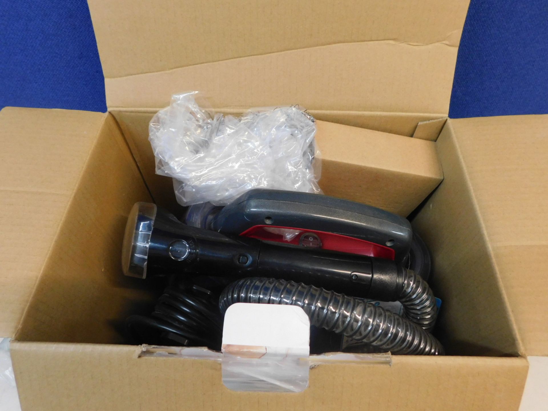 1 BOXED BISSELL SPOTCLEAN PROHEAT PORTABLE SPOT AND STAIN CARPET CLEANER RRP Â£199 (POWERS ON) - Image 2 of 4