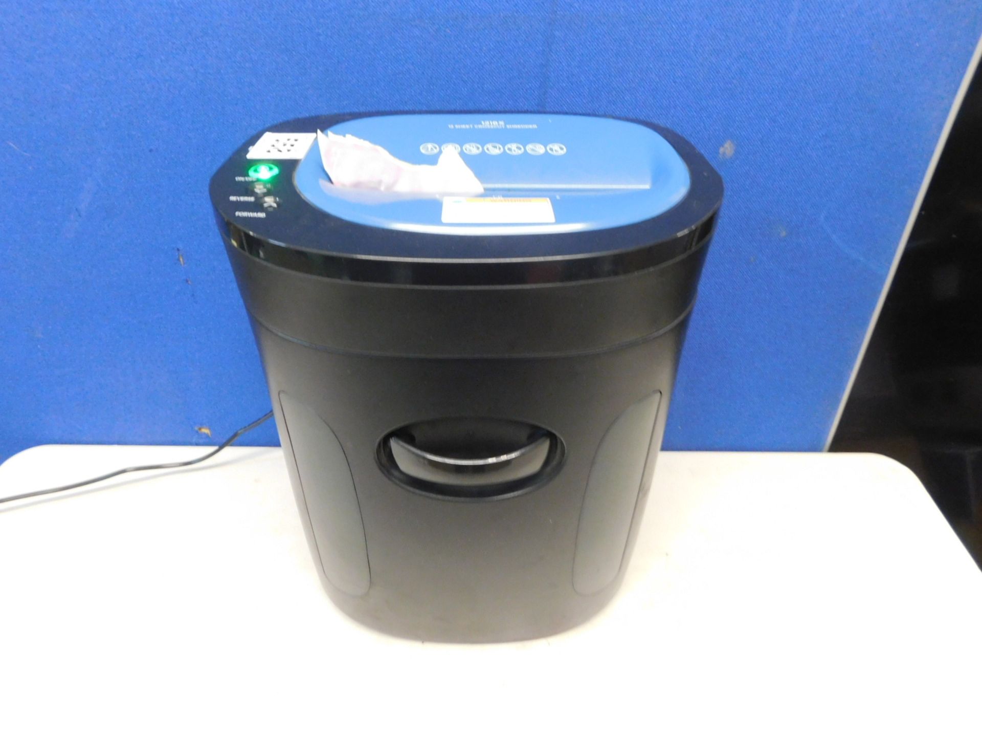 1 ROYAL 1216X 24L 12-SHEET CROSS CUT SHREDDER RRP Â£89.99