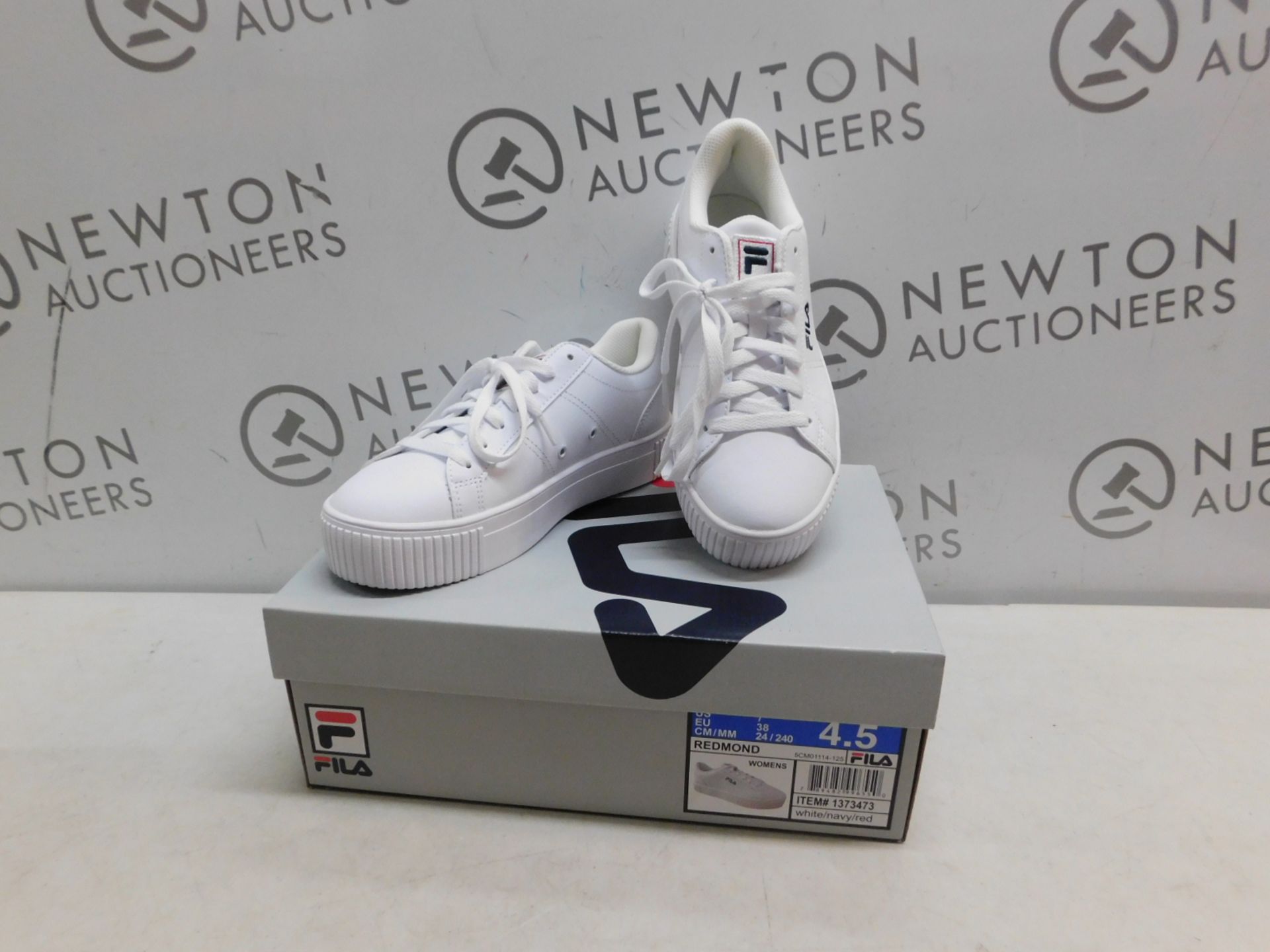 1 BOXED PAIR OF WOMENS FILA REDMOND TRAINERS UK SIZE 4.5 RRP Â£39