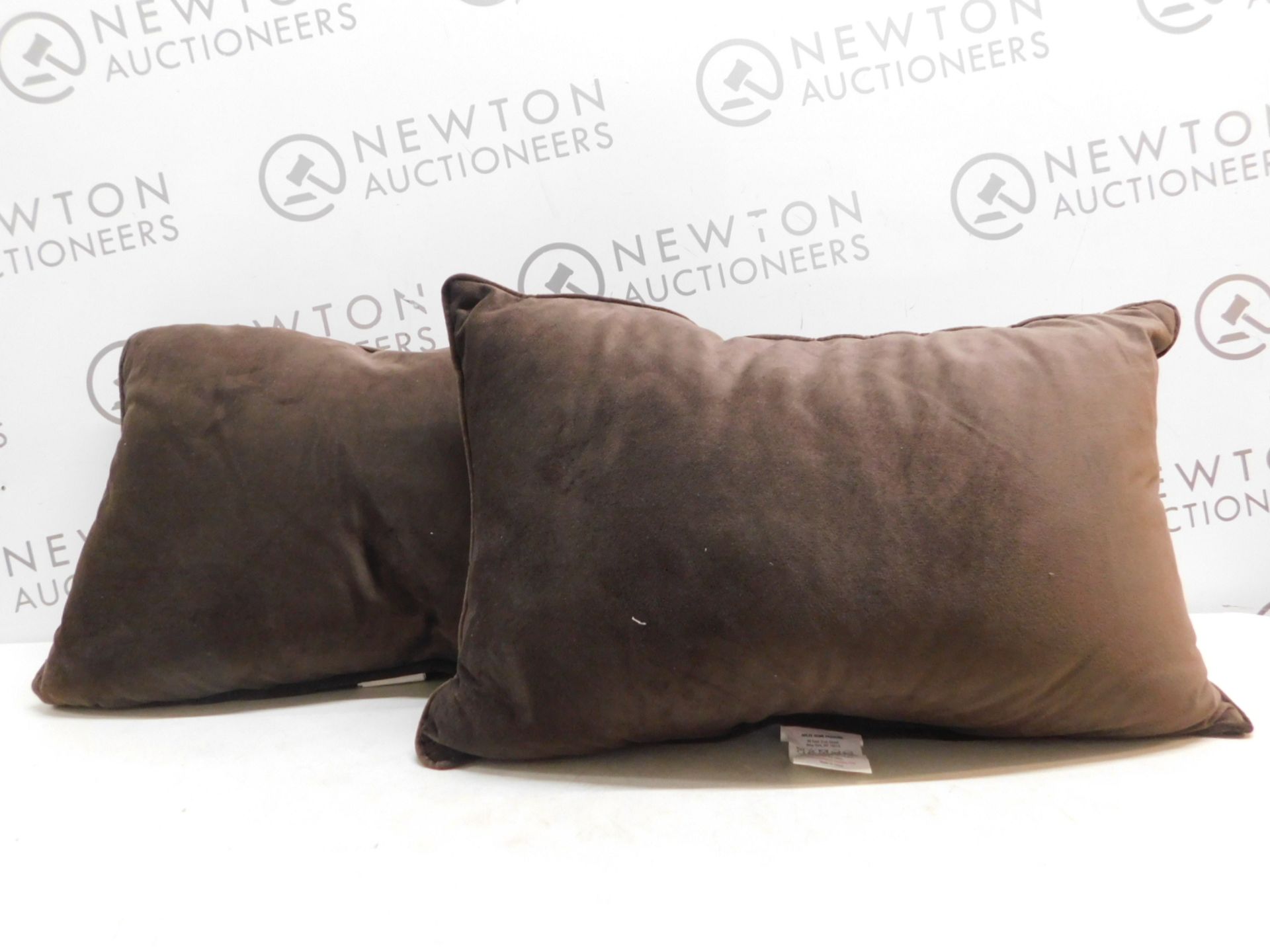 2 ARLEE HOME FASHIONS RECTANGLE VELVET LUXURIOUS BROWN REST SUPPORT CUSHIONS RRP Â£12.99