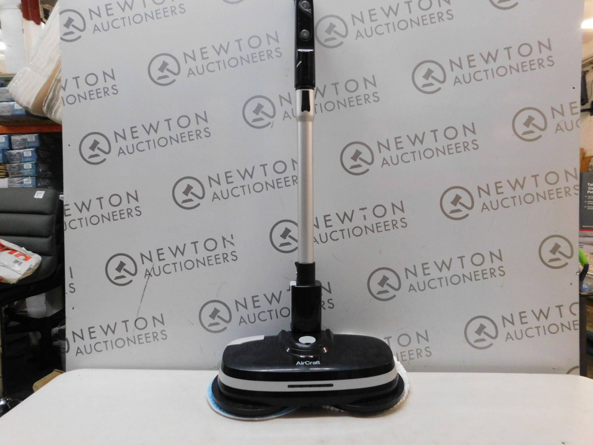 1 AIRCRAFT POWERGLIDE CORDLESS HARD FLOOR CLEANER & POLISHER RRP Â£199
