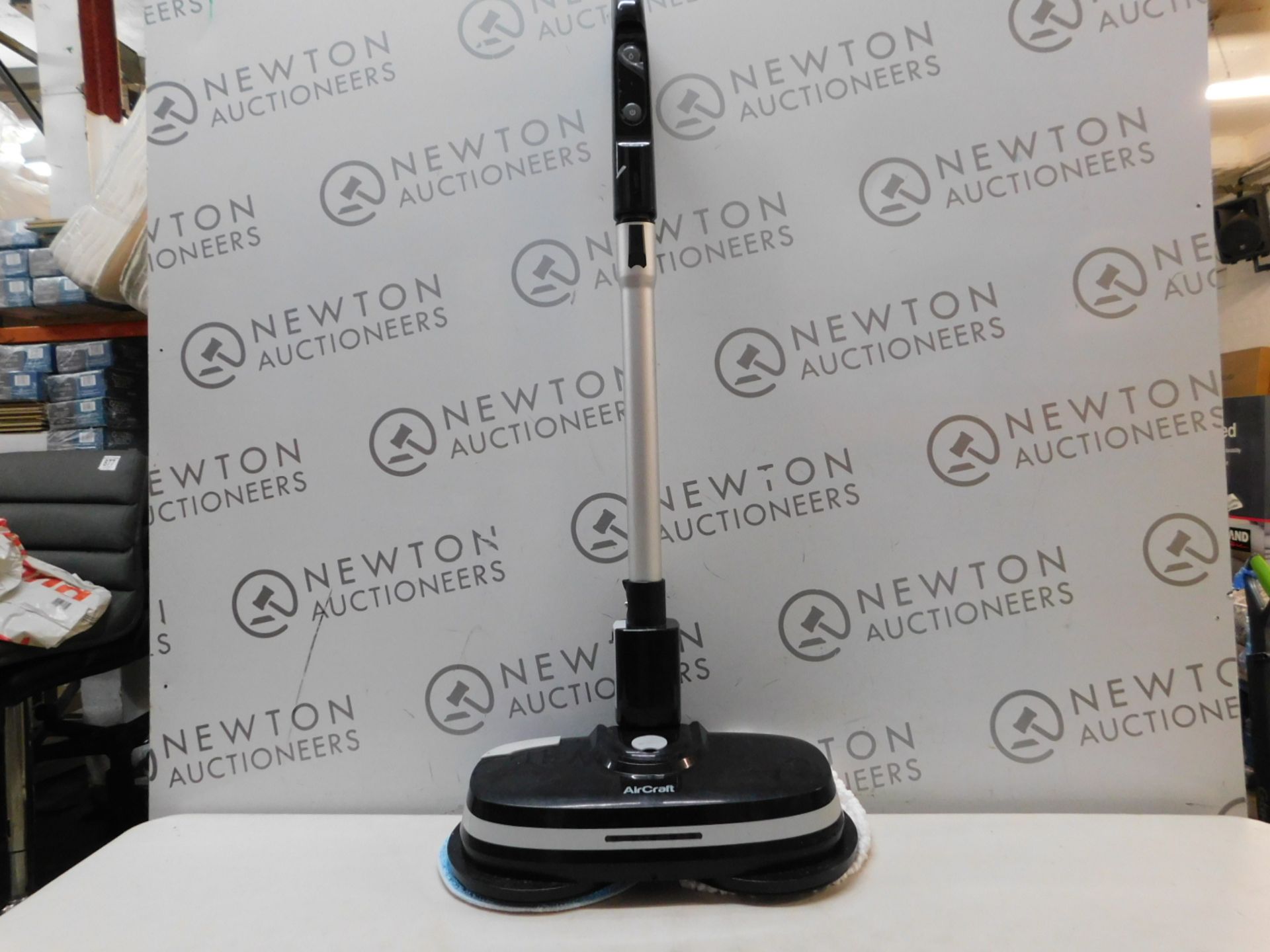 1 AIRCRAFT POWERGLIDE CORDLESS HARD FLOOR CLEANER & POLISHER RRP Â£199