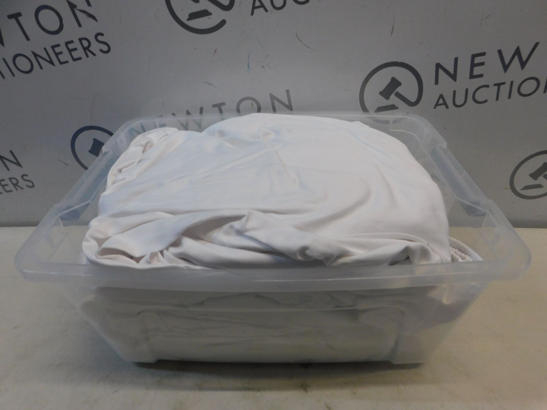 1 SANDERSON FITTED SHEETS RRP Â£39