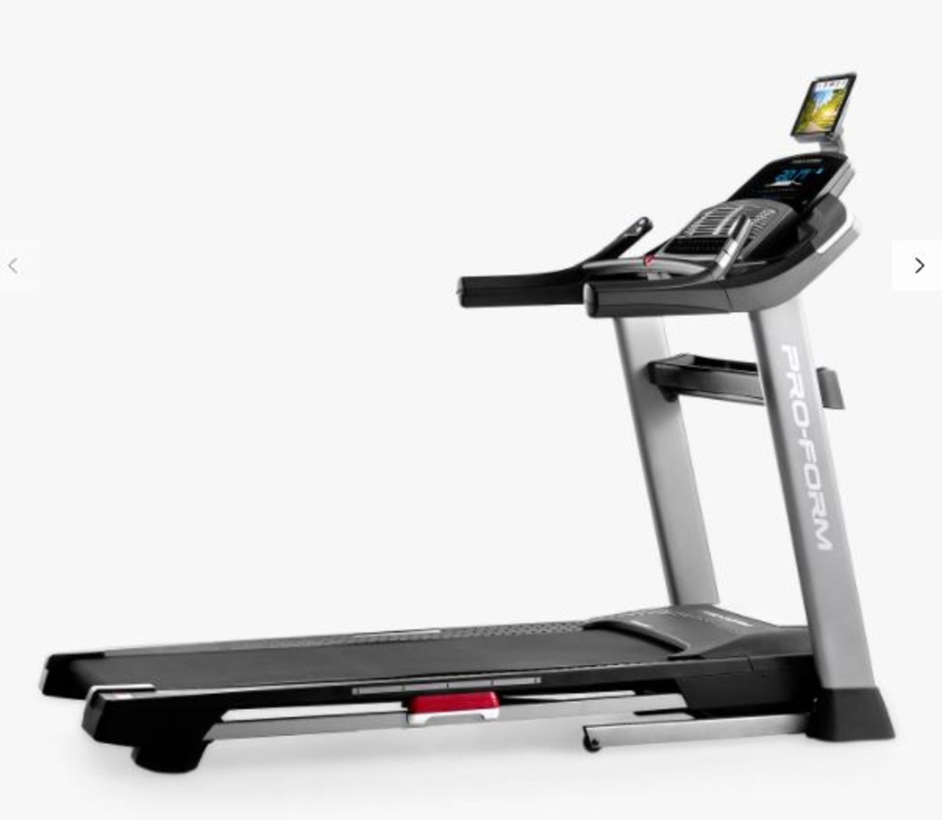 1 PROFORM PRO 1000 TREADMILL WITH LED DISPLAY AND 3.0 CHP MACH Z COMMERCIAL MOTOR RRP Â£1099 (LIKE