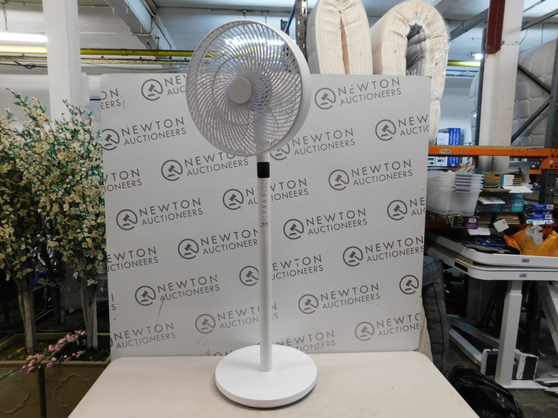 1 NSA DUAL POWER 12" STAND FAN SFDC-30128RC RRP Â£99