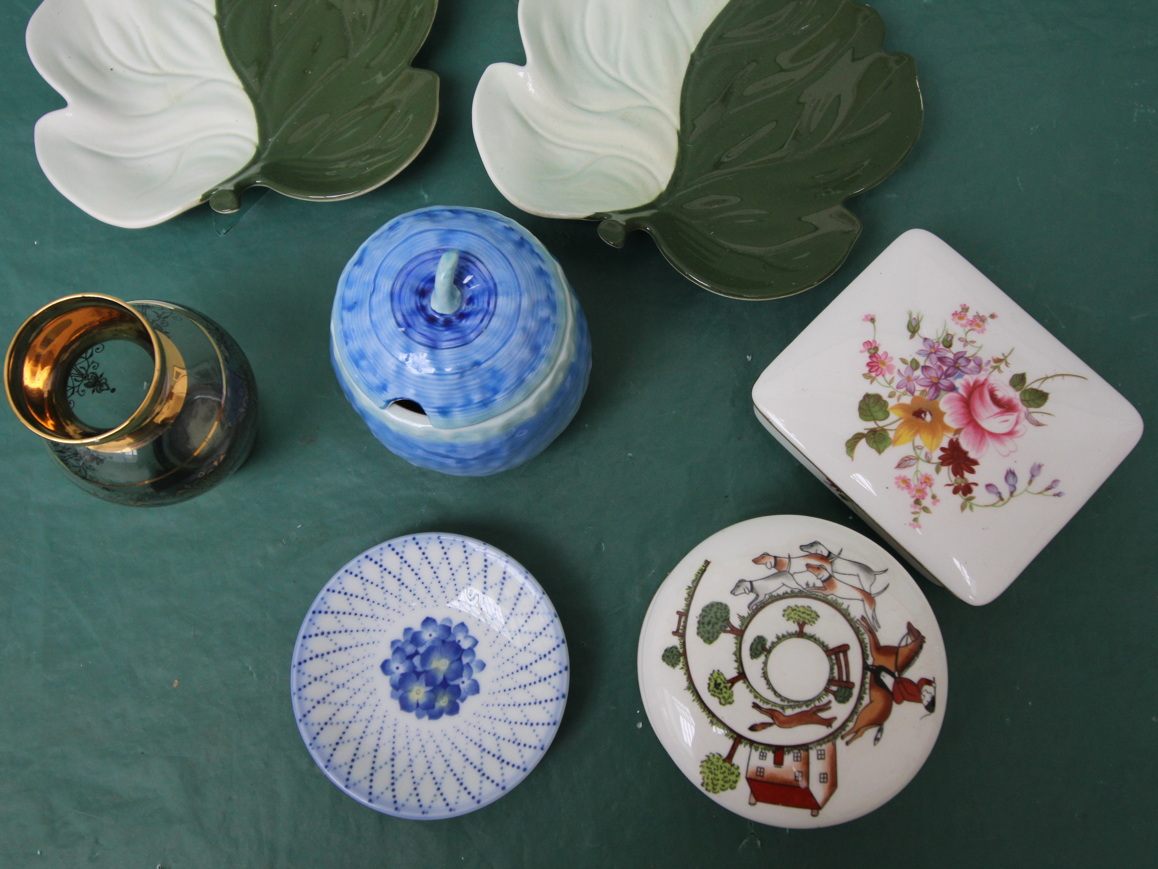 A valuable magpie lot of 3 Carlton Ware leaf plates, Crown Staffordshire hunting scene lidded dish, - Image 3 of 4