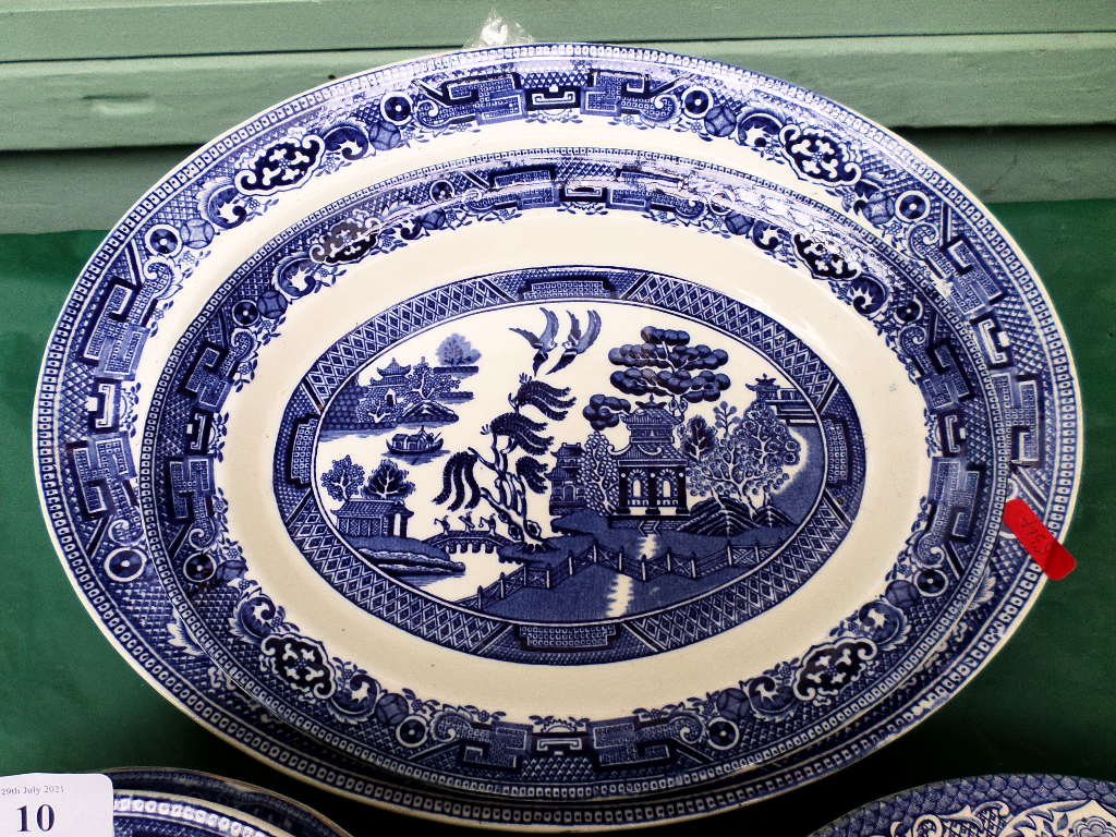 Sel. of blue and white willow patterned plates, bowl etc. - Image 3 of 4