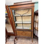 Inlaid mahogany display cupboard, the glazed shaped astragal panel with 2 display shelves behind,