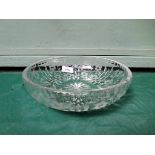 Decorative cut glass crystal fruit bowl (9 1/2" dia)