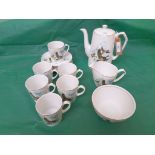 White ground Alfred Meakin 'mallard duck', tea/coffee service including pot (6 place setting)