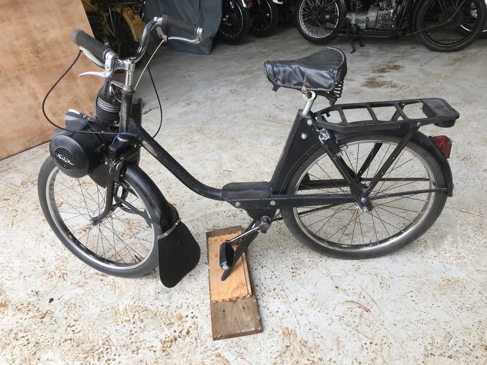 1960s Velosolex Moped 2200 - Image 4 of 7