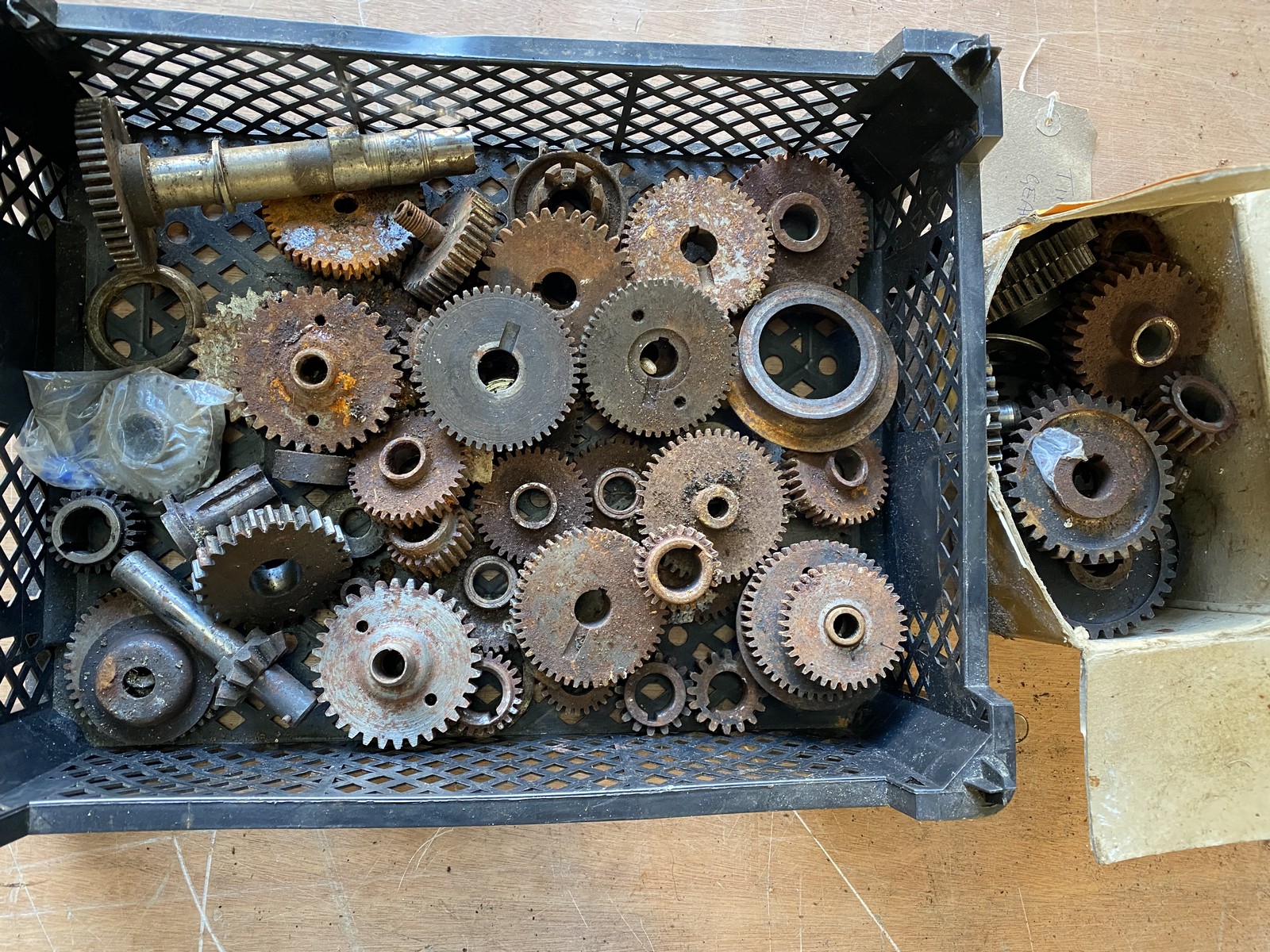 A quantity of timing gears, believed Douglas.