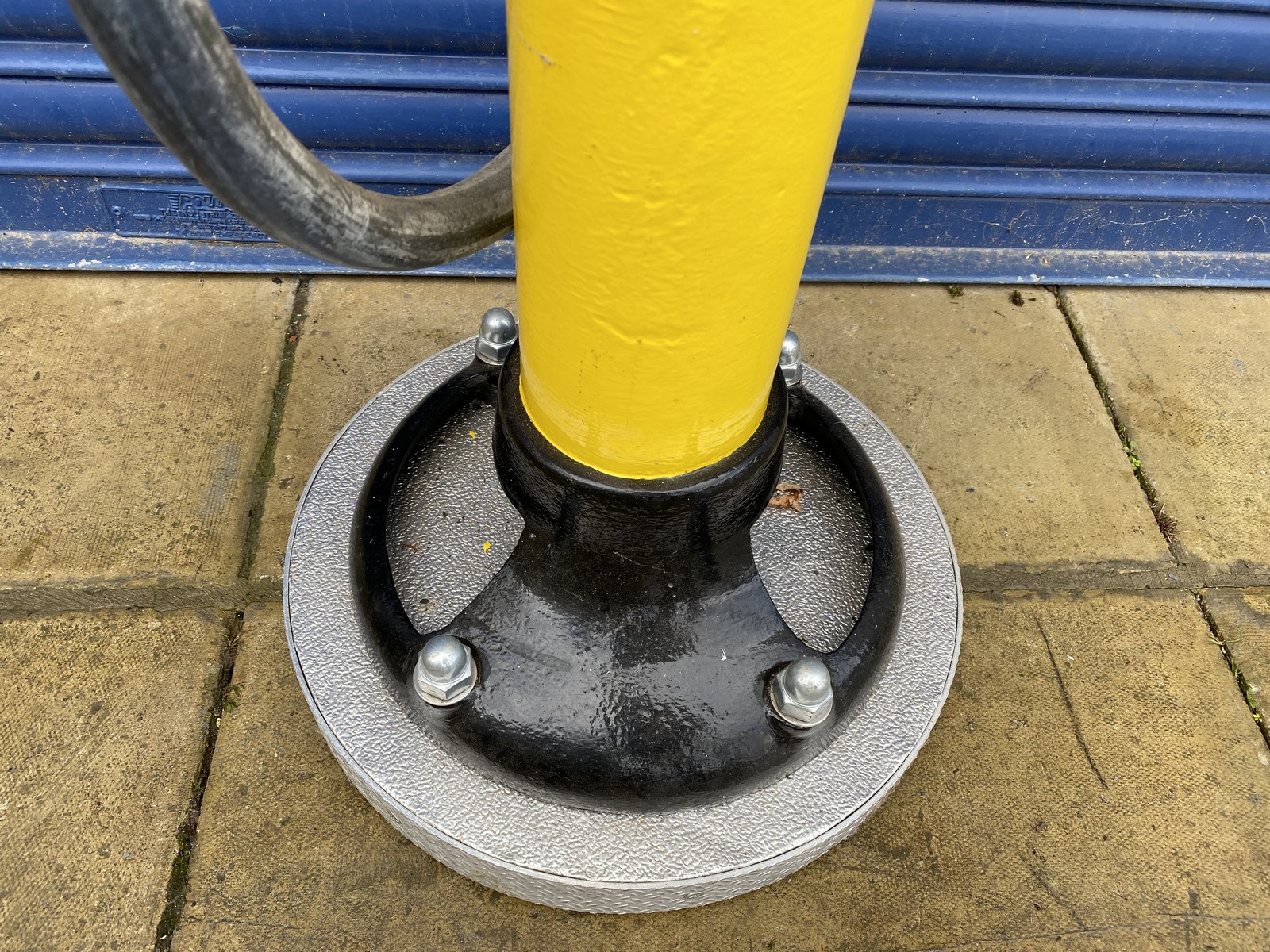 A Wayne skeleton petrol pump with rubber hose and polished brass nozzle, restored in National - Image 2 of 4