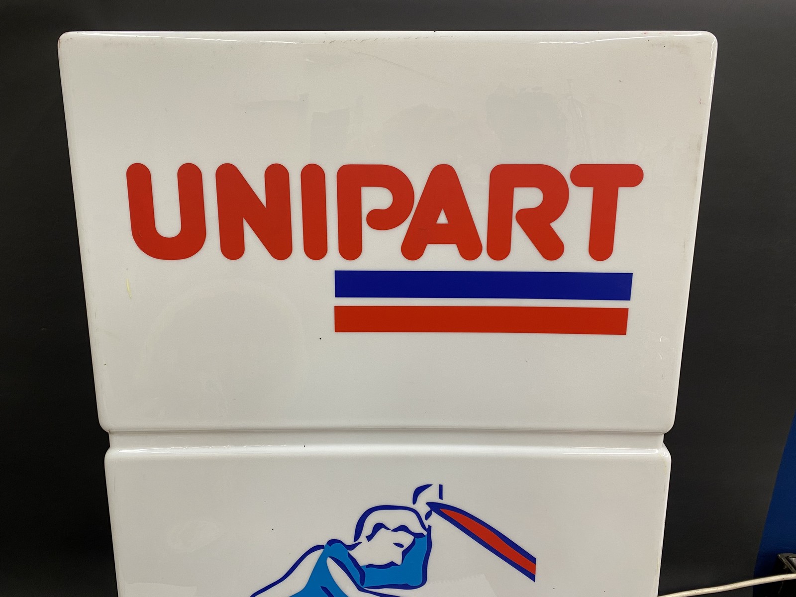 A Unipart Car Care Centre illuminated lightbox, 30 x 39". - Bild 3 aus 6