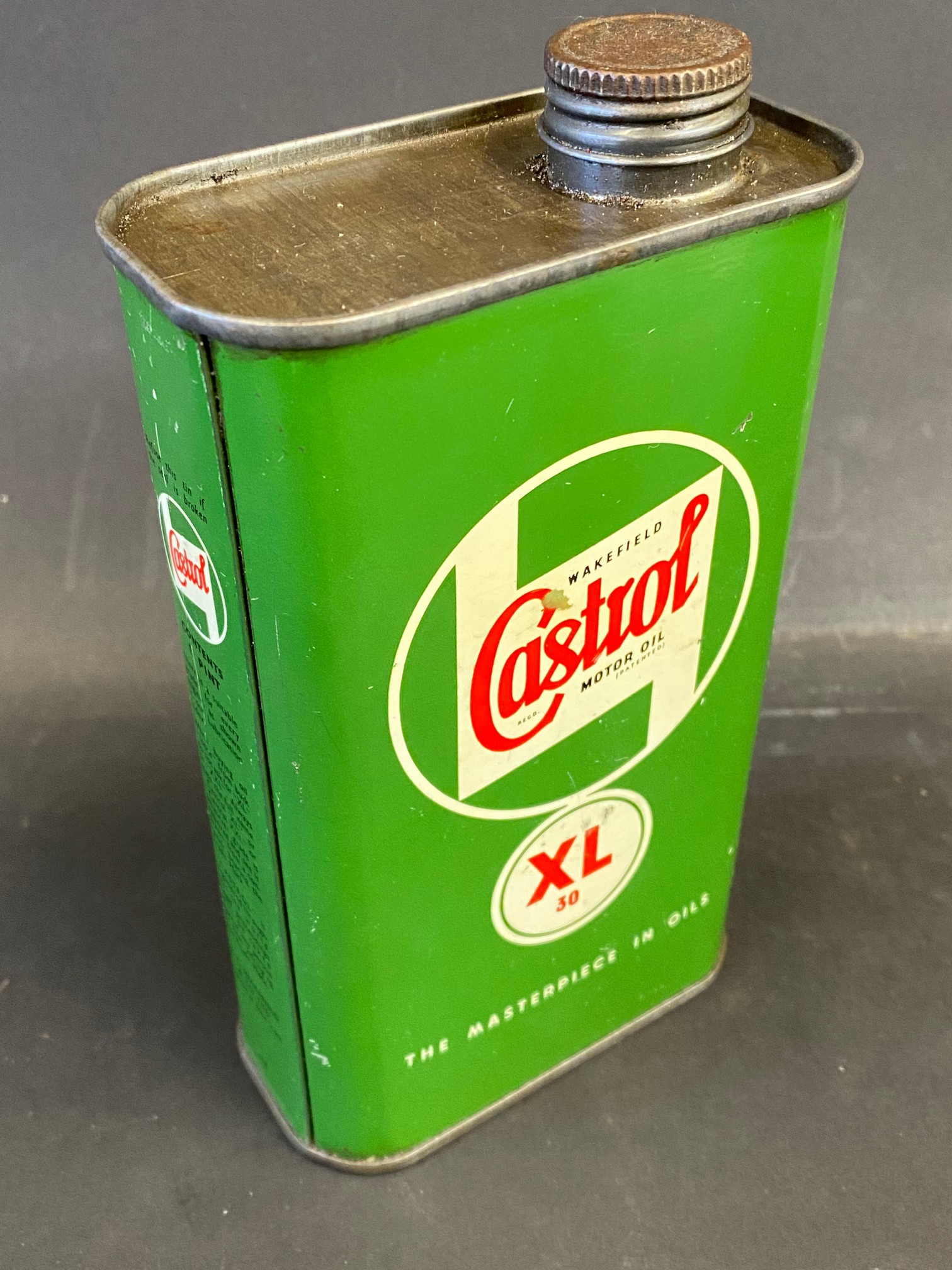 A Wakefield Castrol Motor Oil XL grade pint can, in good condition.