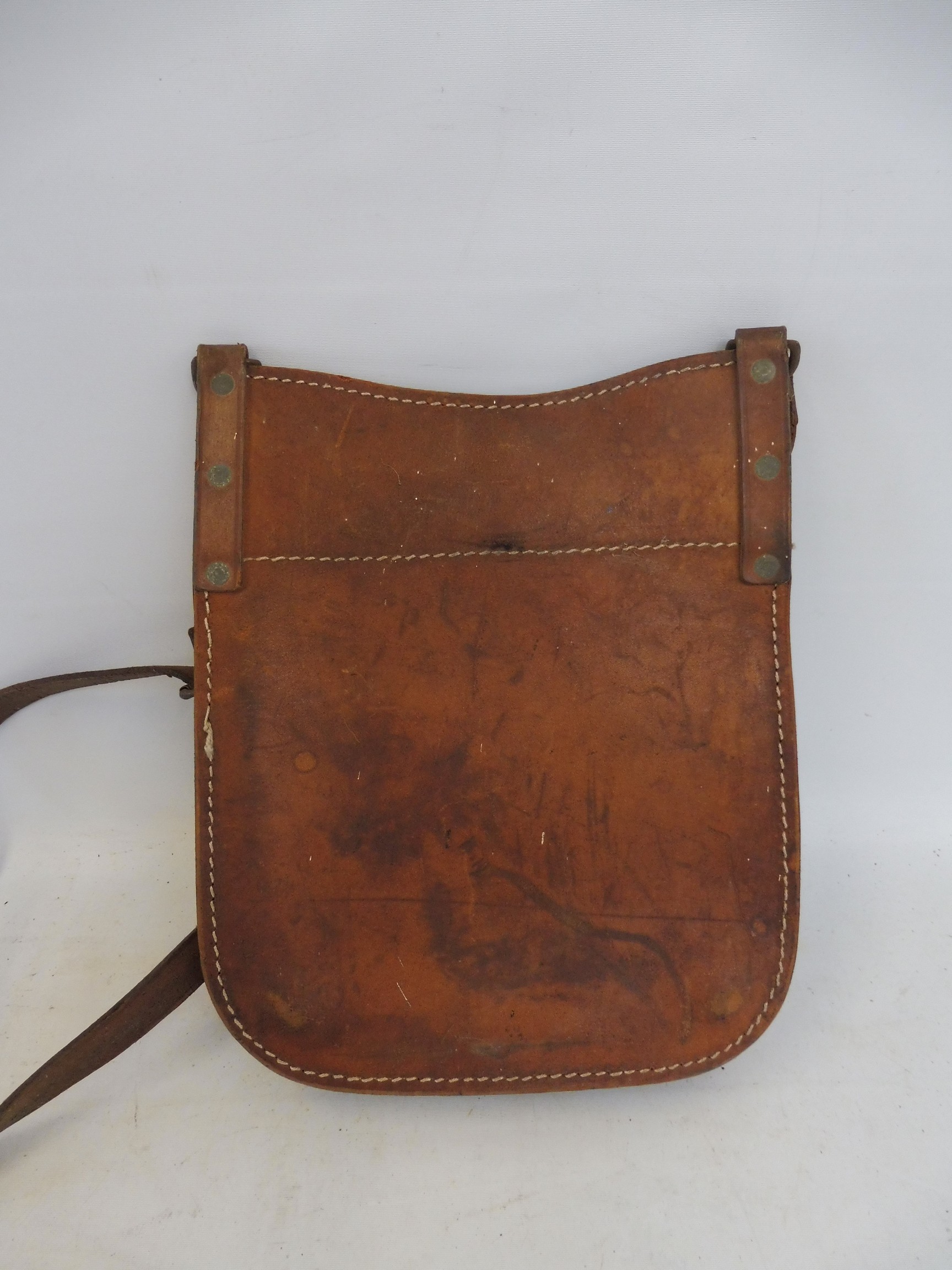 A leather bus conductor's pouch. - Image 2 of 2