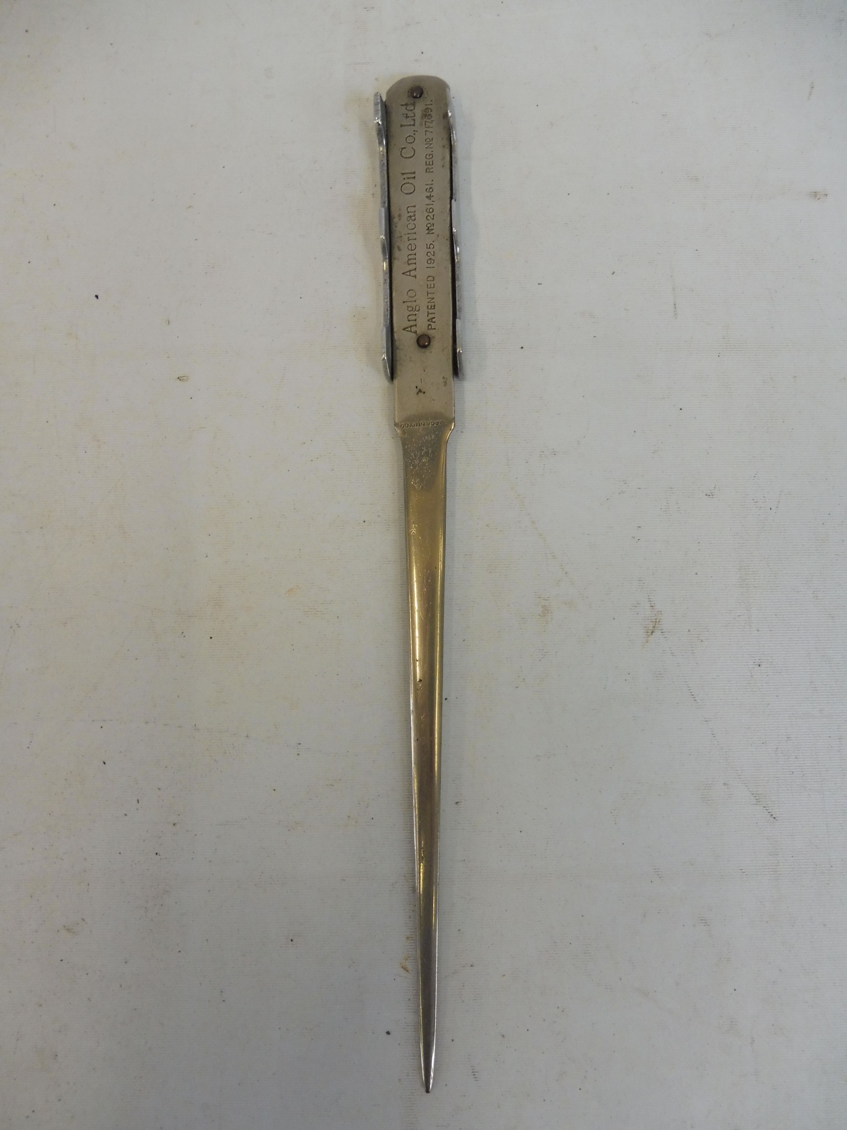 An Anglo American Oil Co. Ltd. letter opener dated 1925. - Image 2 of 2