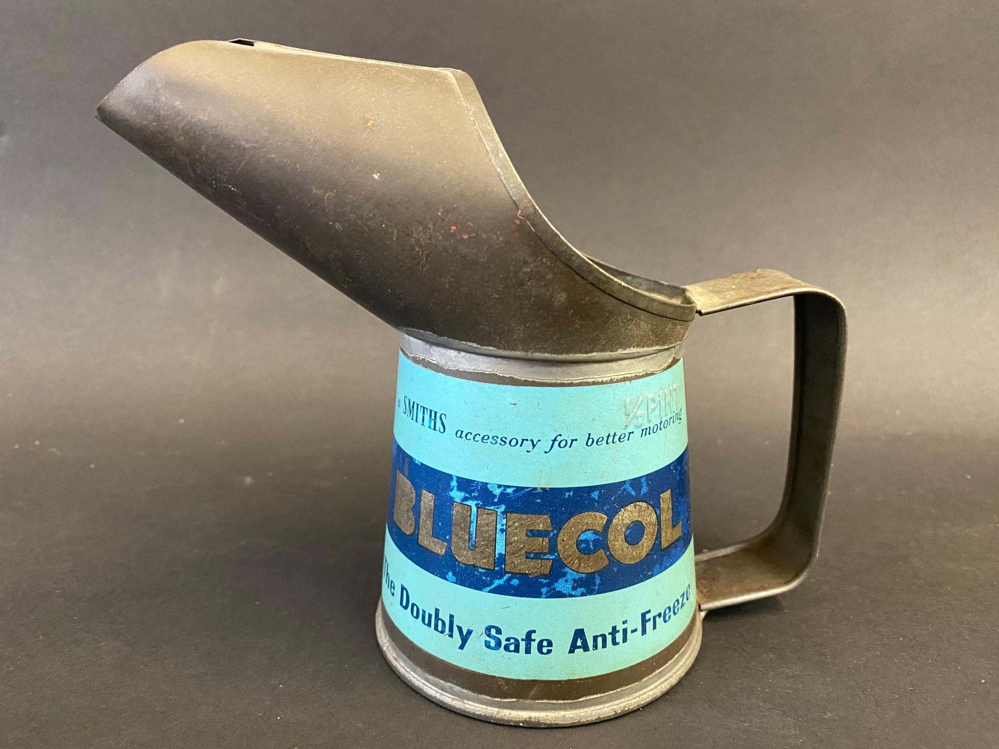 A Smiths Bluecol Anti-Freeze half pint measure, in good condition. - Image 2 of 4