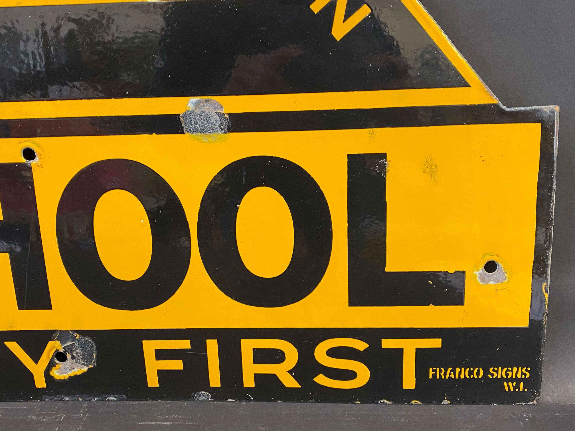 An AA School 'Safety First' enamel sign by Franco, with excellent gloss, 26 x 22". - Image 3 of 5