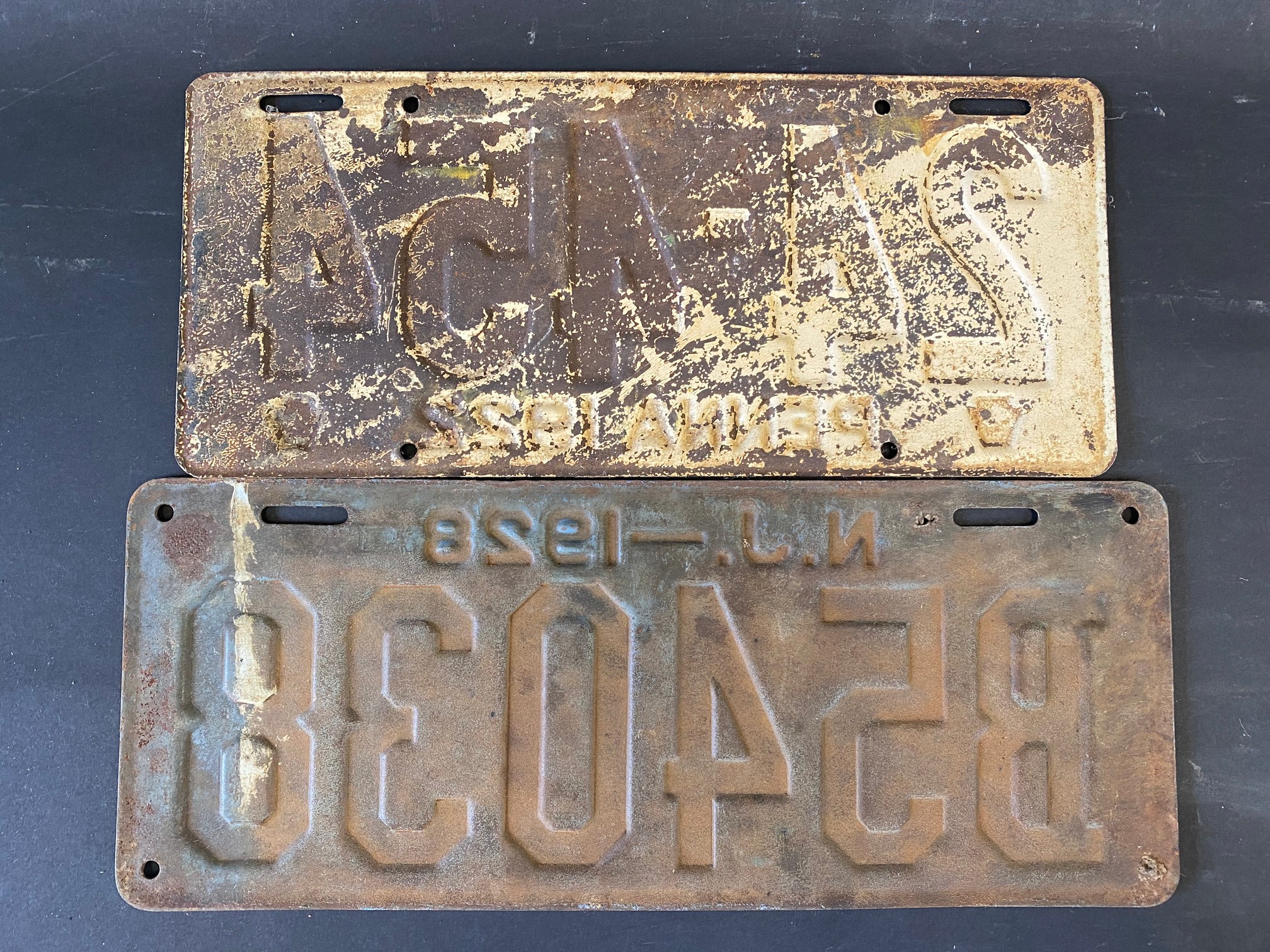 Two vintage American number plates, the first from Pennsylvania 1922, the other New Jersey 1928. - Image 2 of 2