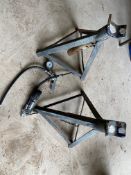 A pair of axle stands and two air line guns etc.