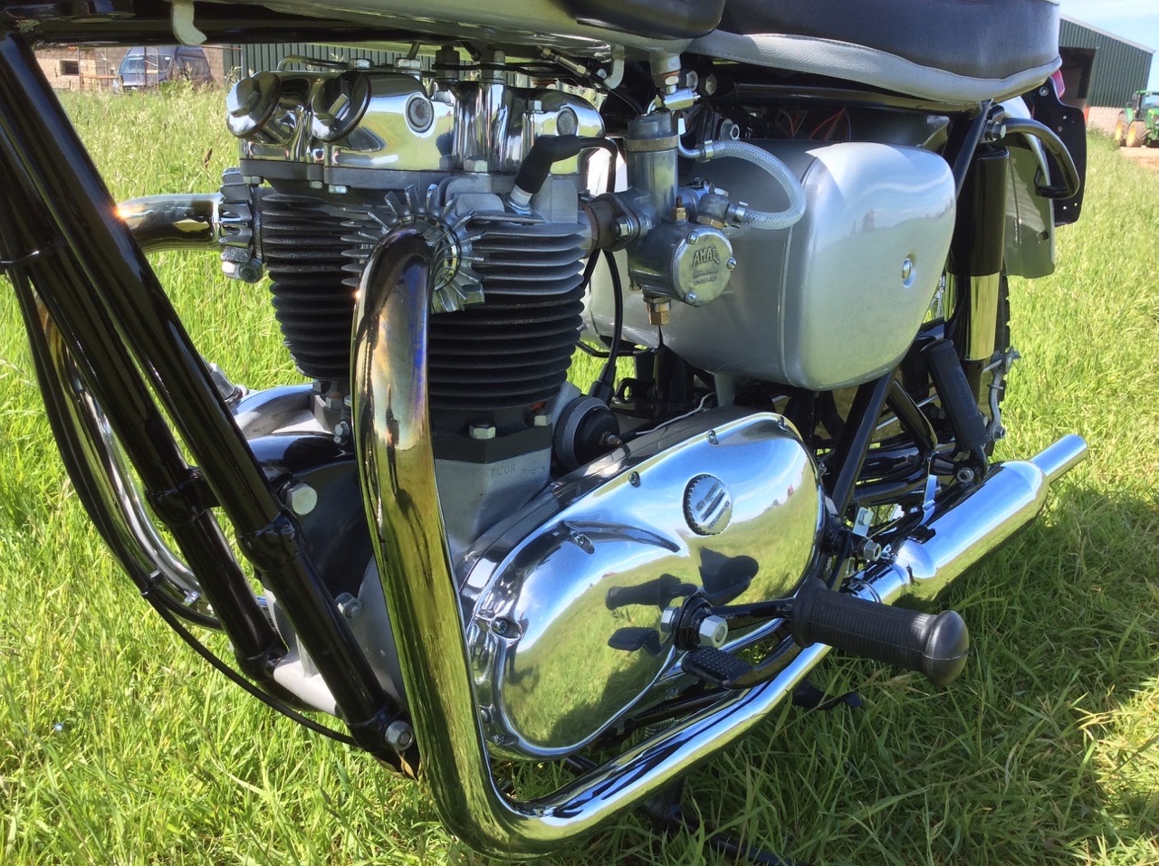 1961 Triumph Bonneville T120R 650cc - Image 2 of 10