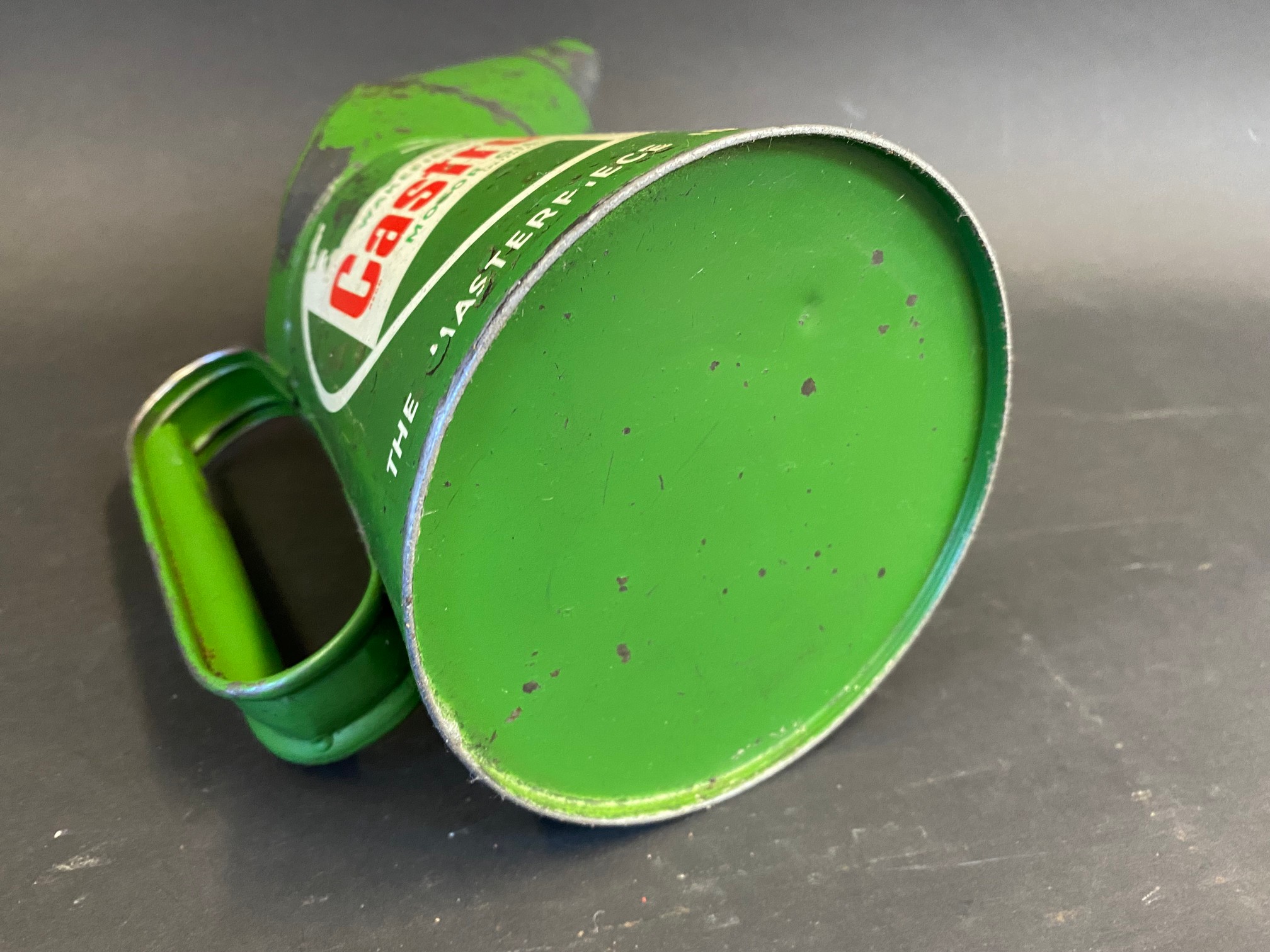 A Wakefield Castrol quart oil measure, dated 1960. - Image 4 of 4