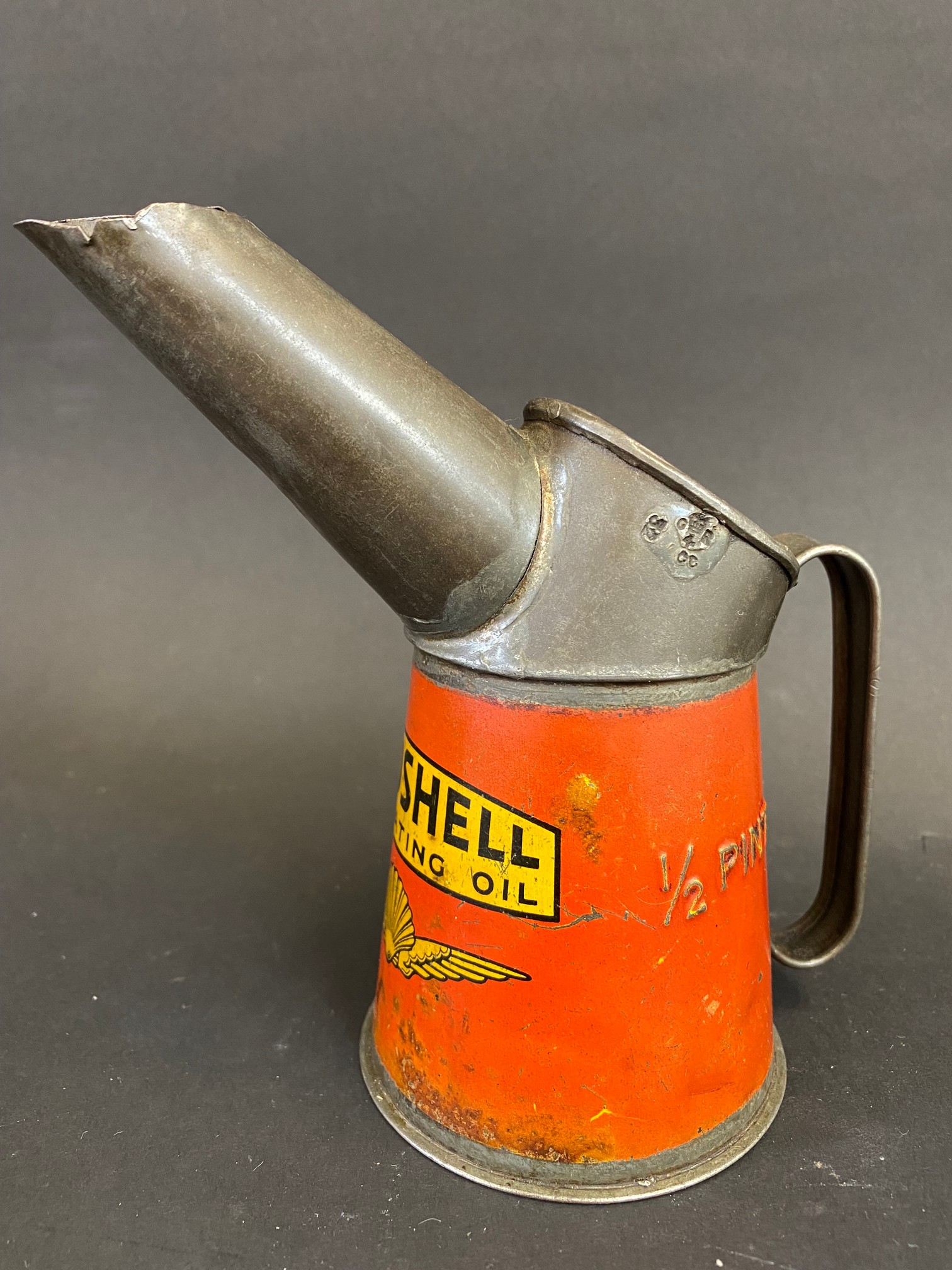 A rare Aeroshell Lubricating oil half pint measure, dated 1932, unusually stamped to the handle '3 - Image 2 of 5