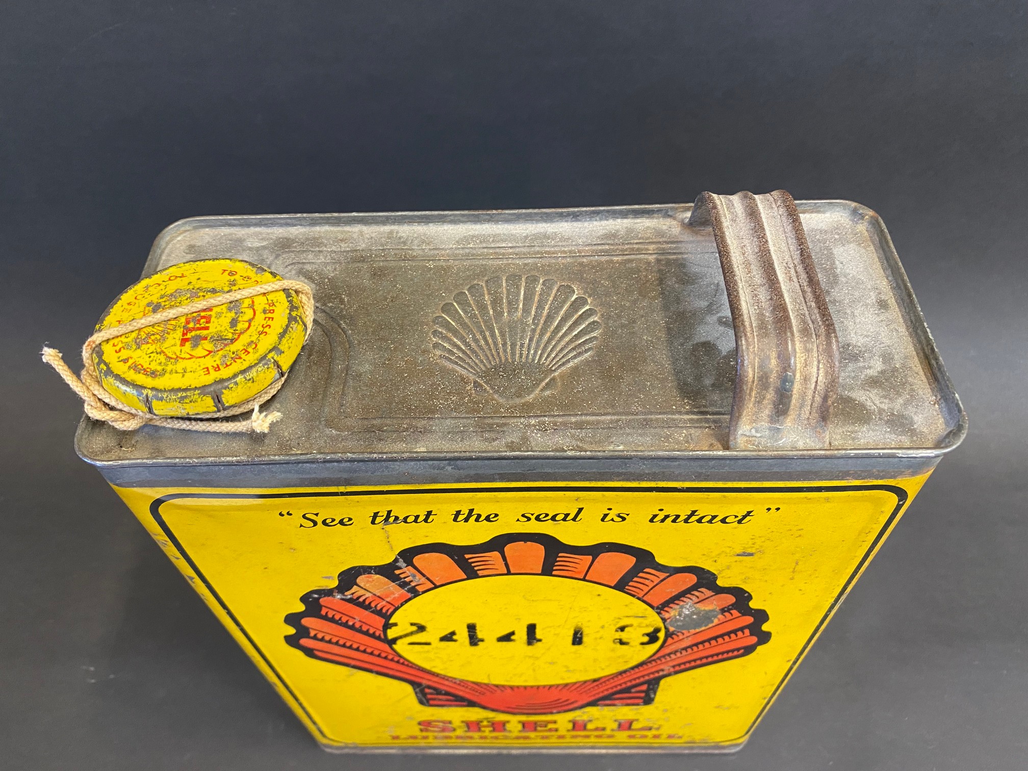 A Shell Lubricating Oil rectangular gallon can with original cap. - Image 3 of 4