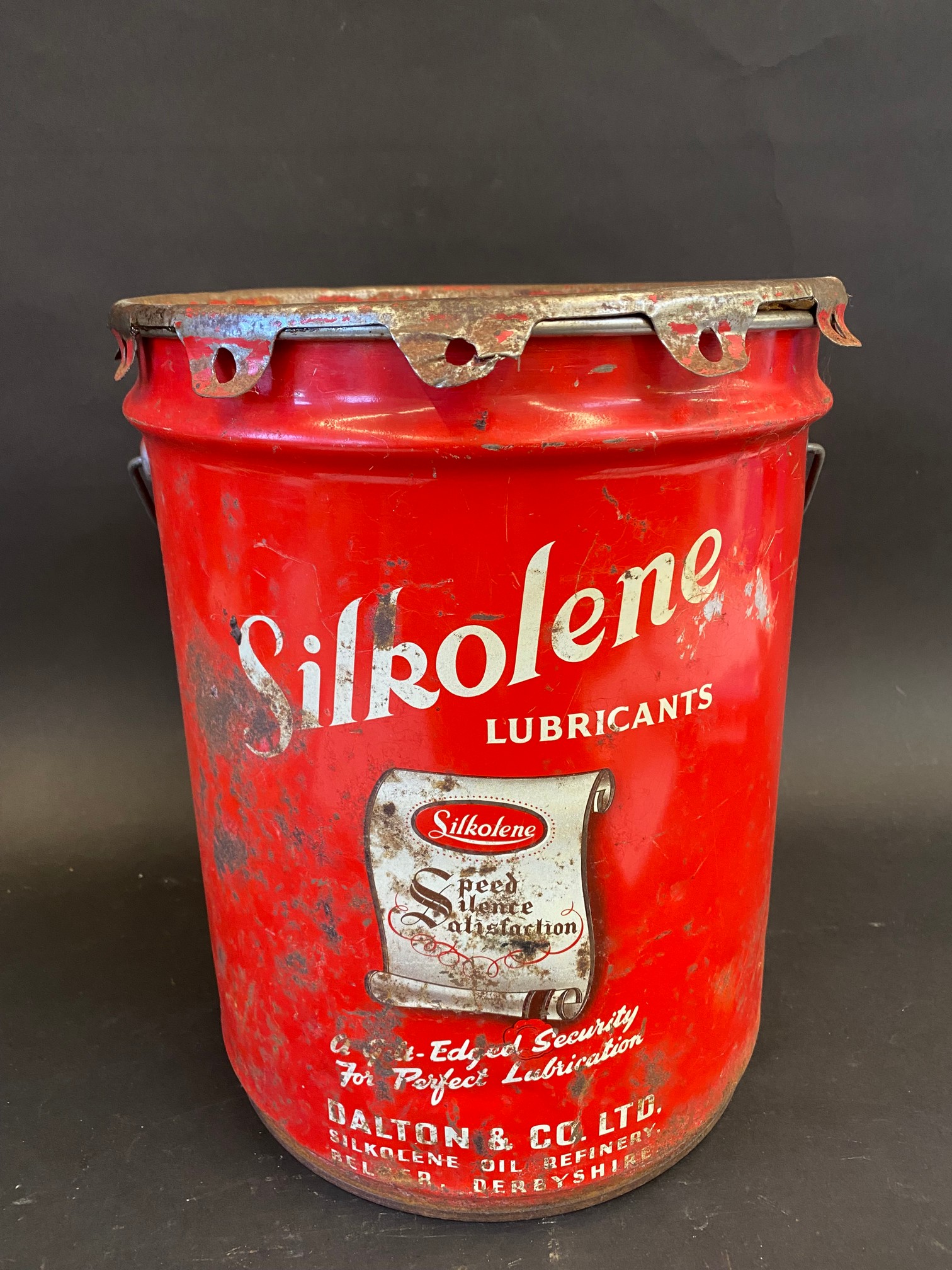 A Silkolene Lubricants large scale grease bucket/drum.