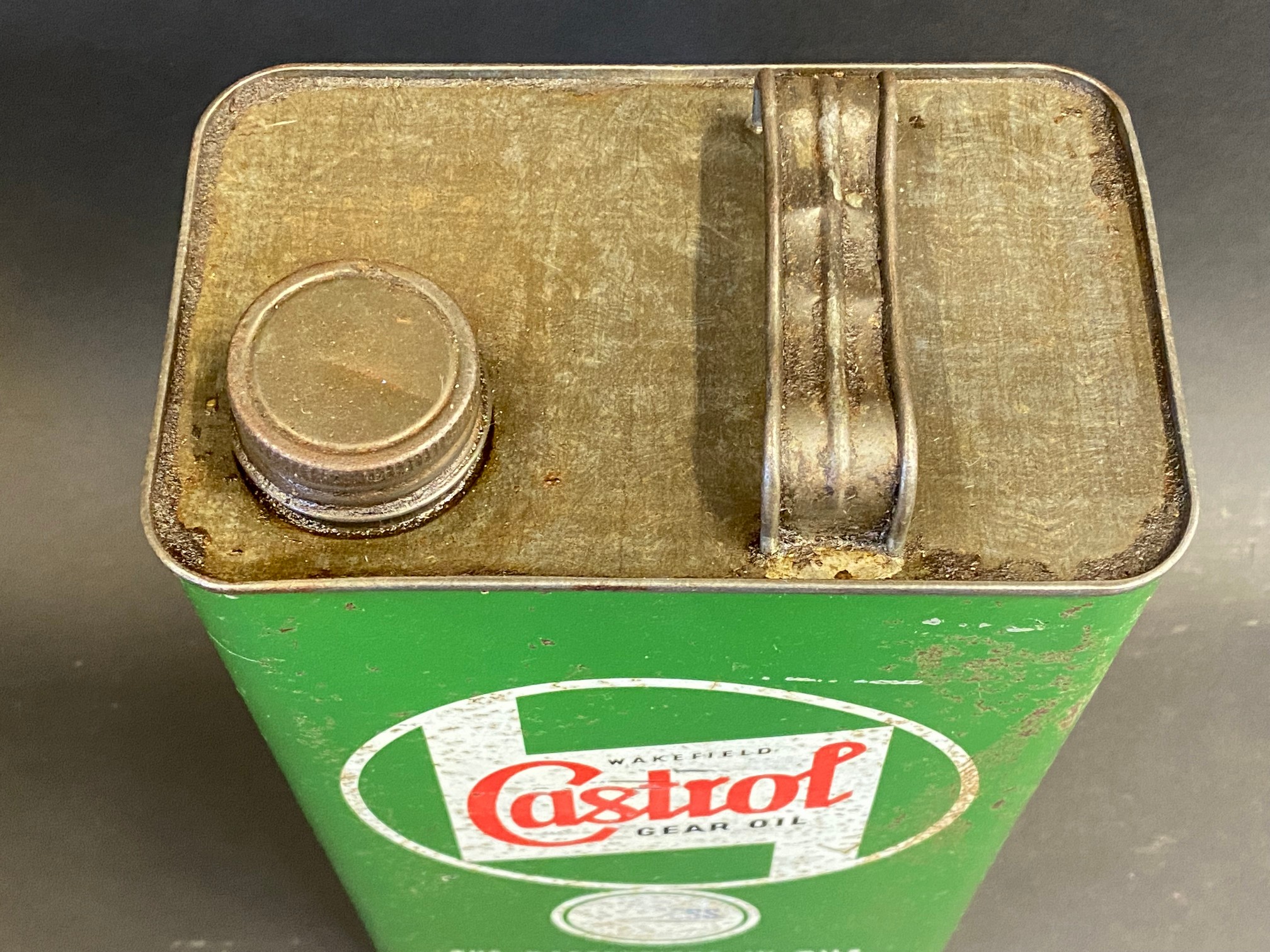 A Wakefield Castrol Gear Oil gallon can. - Image 3 of 4