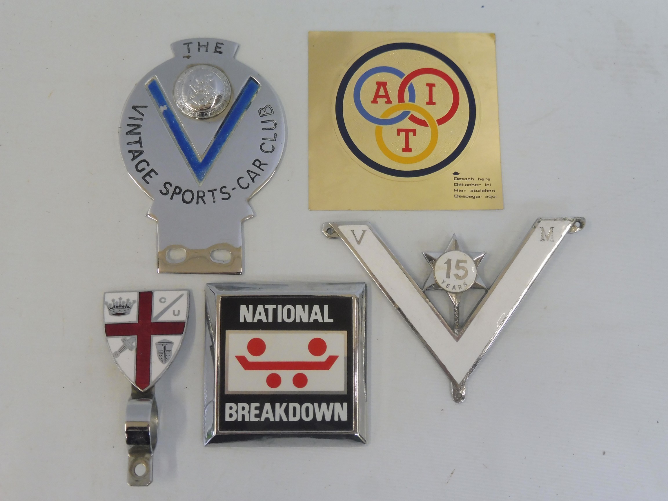 A National Breakdown type 1 car badge, 1971-1980s, a Company of Veteran Motorists type 2A-B badge