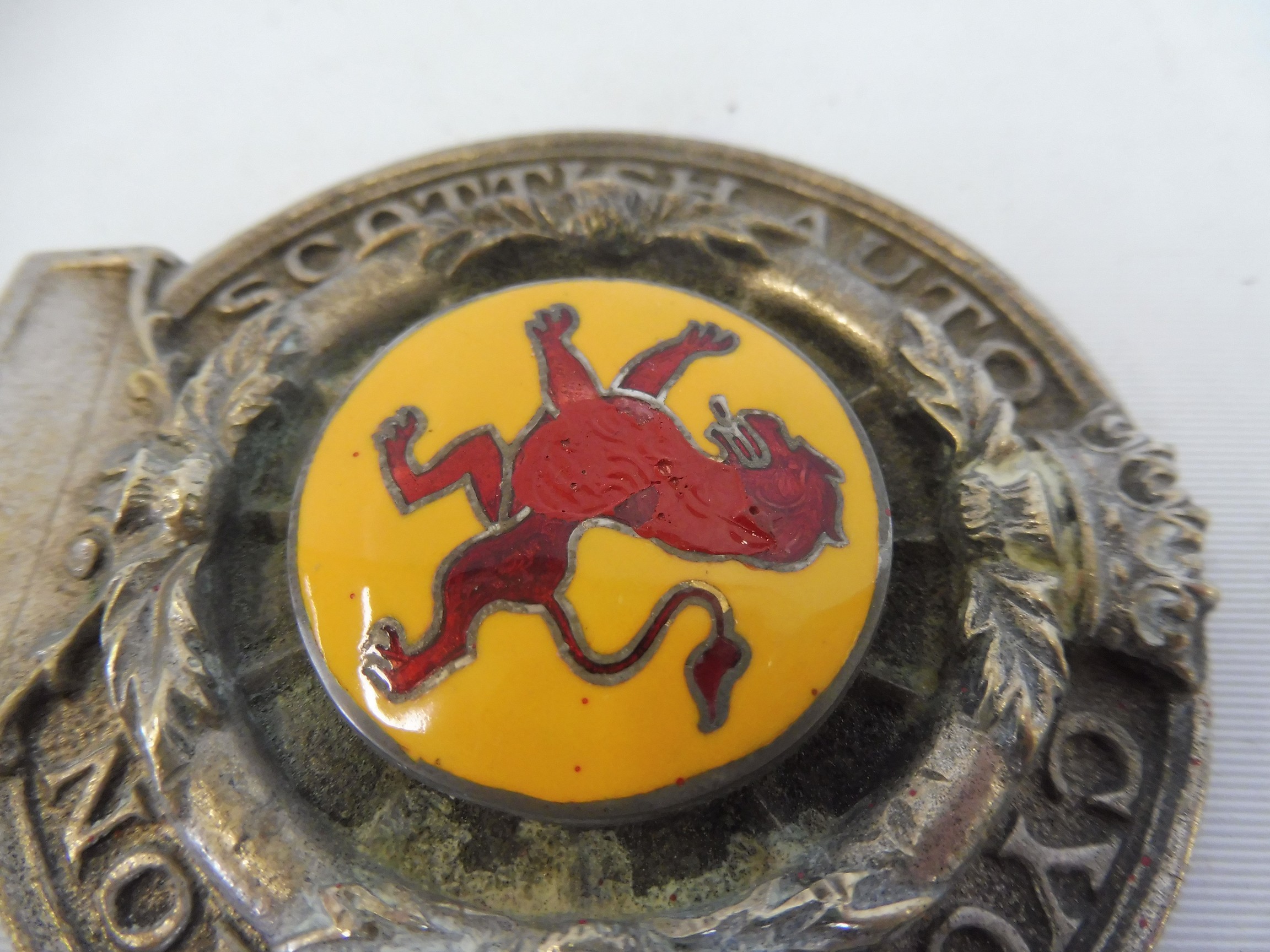 A Royal Scottish Auto Cycle Union motorcycle handlebar mounted badge type 2 with yellow and red - Image 2 of 3