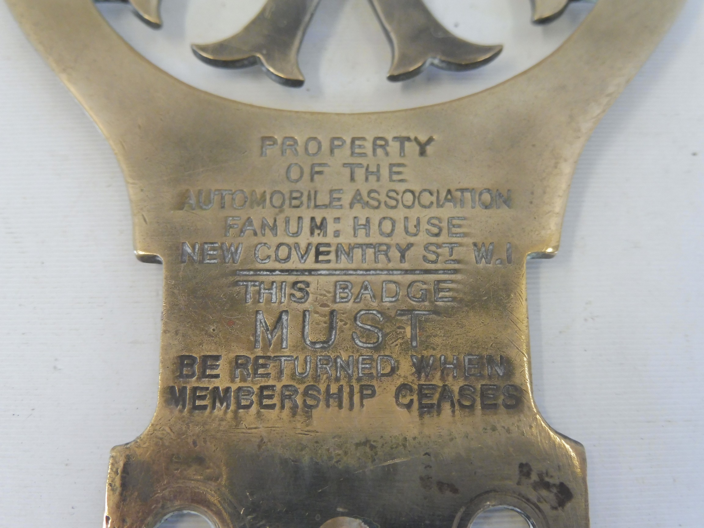 An AA type 1A car badge, nickel, no. 602723, circa 1926. - Image 2 of 3